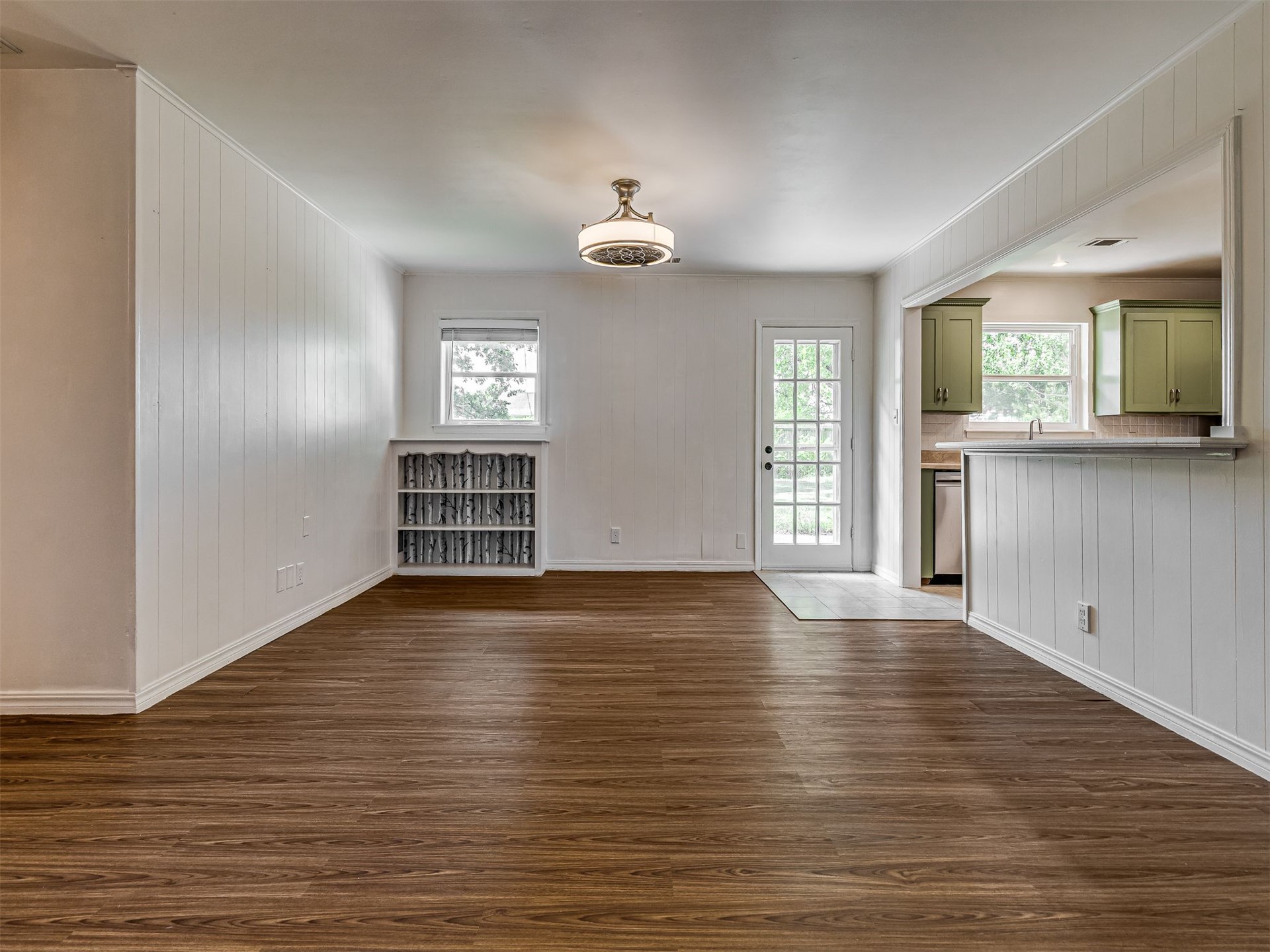 8922 E 49th Place Tulsa OK 74145