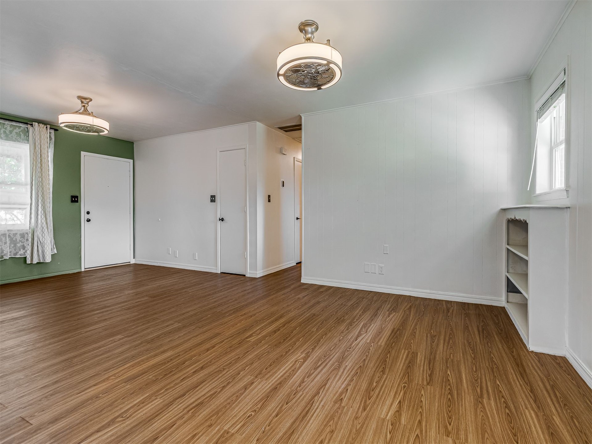 8922 E 49th Place Tulsa OK 74145