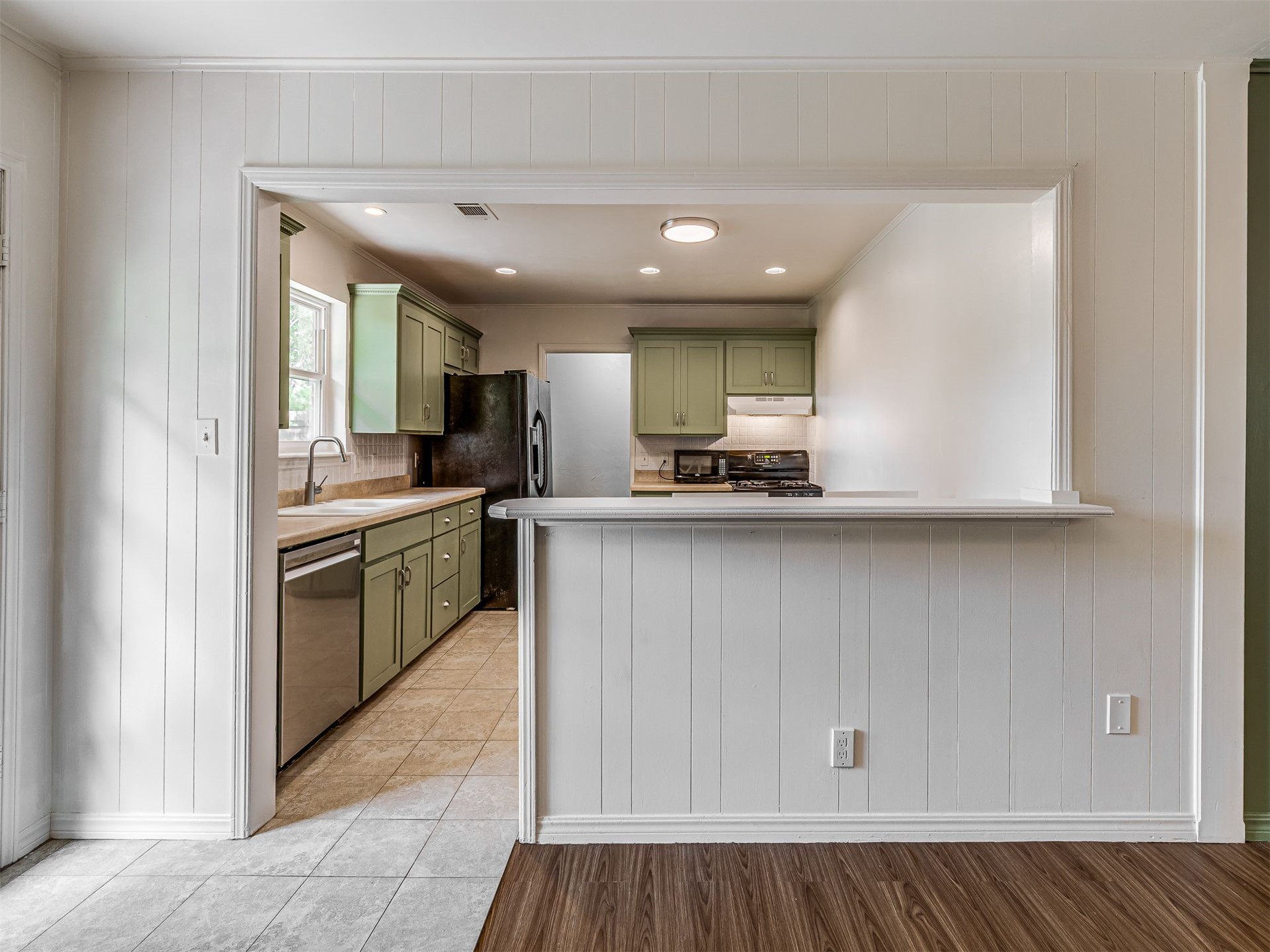 8922 E 49th Place Tulsa OK 74145