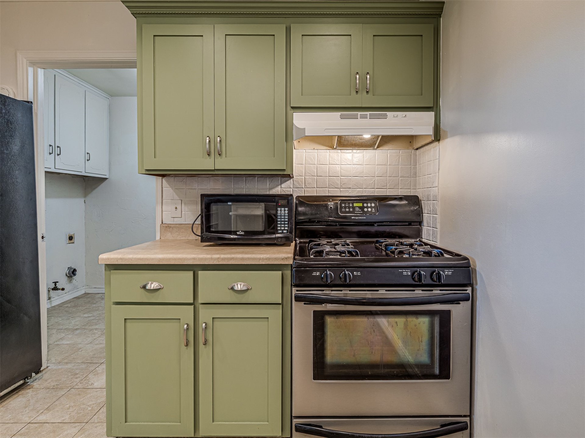8922 E 49th Place Tulsa OK 74145