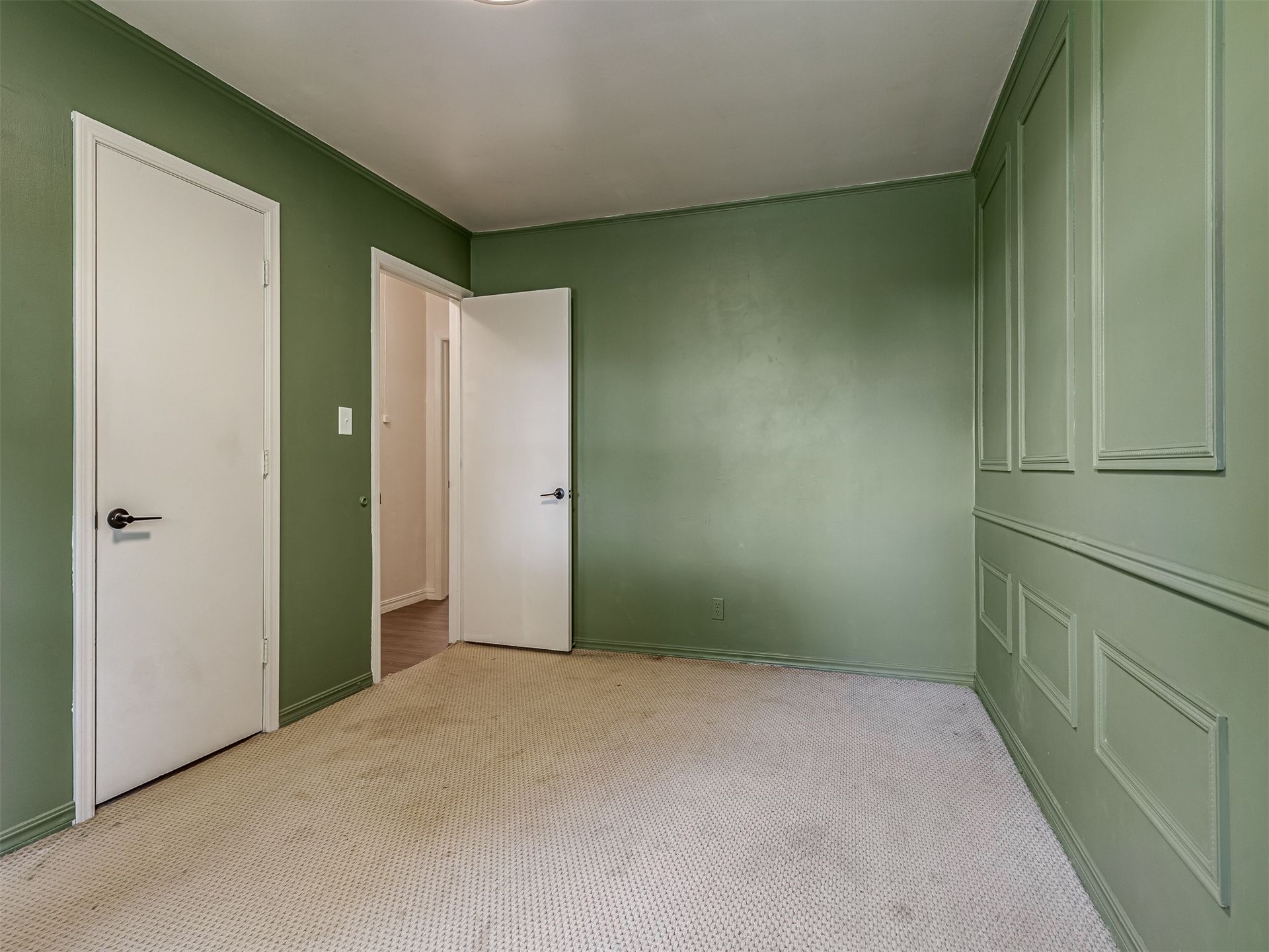 8922 E 49th Place Tulsa OK 74145