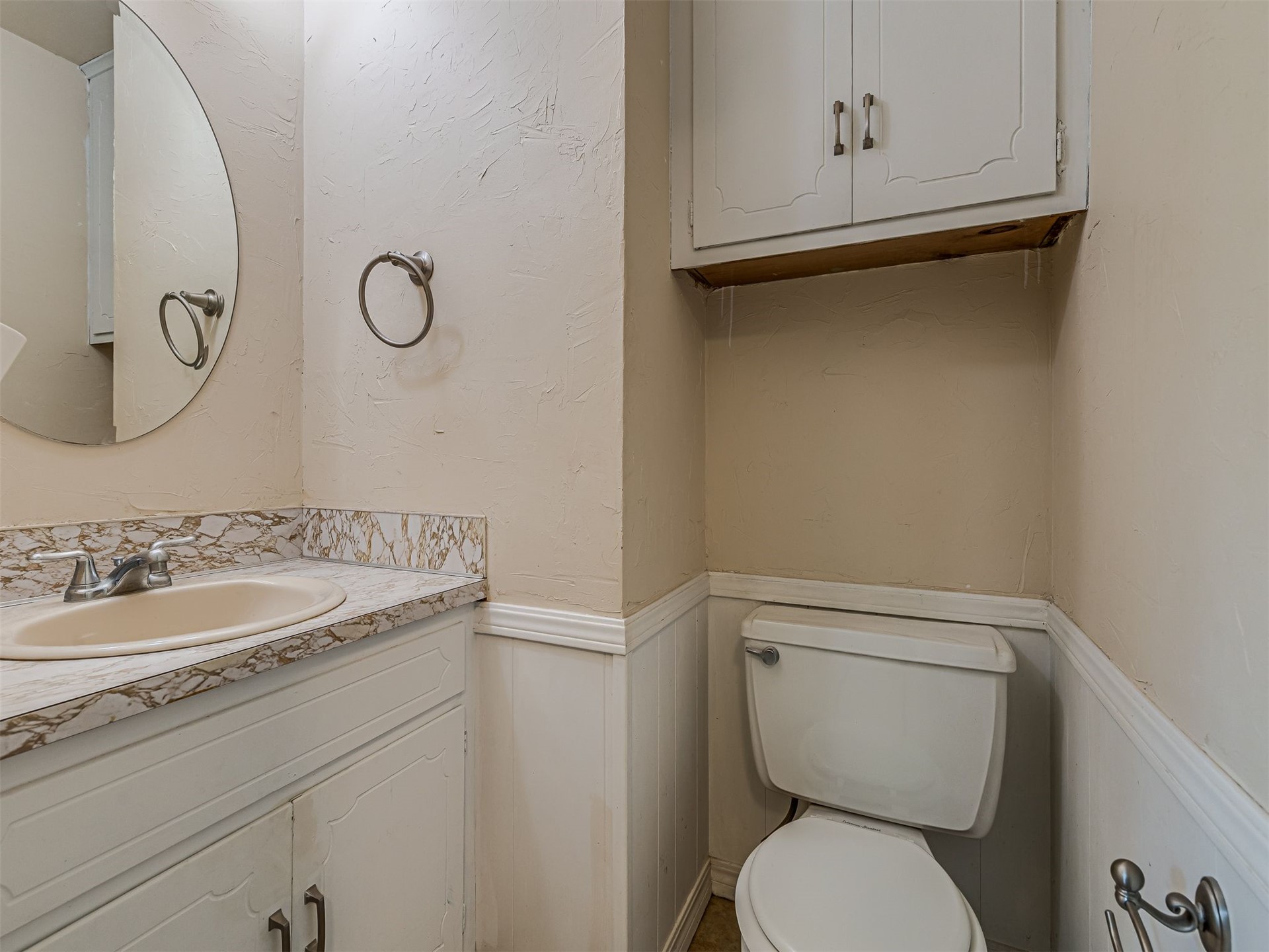 8922 E 49th Place Tulsa OK 74145