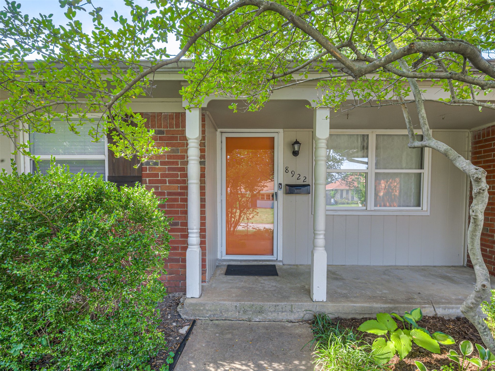 8922 E 49th Place Tulsa OK 74145