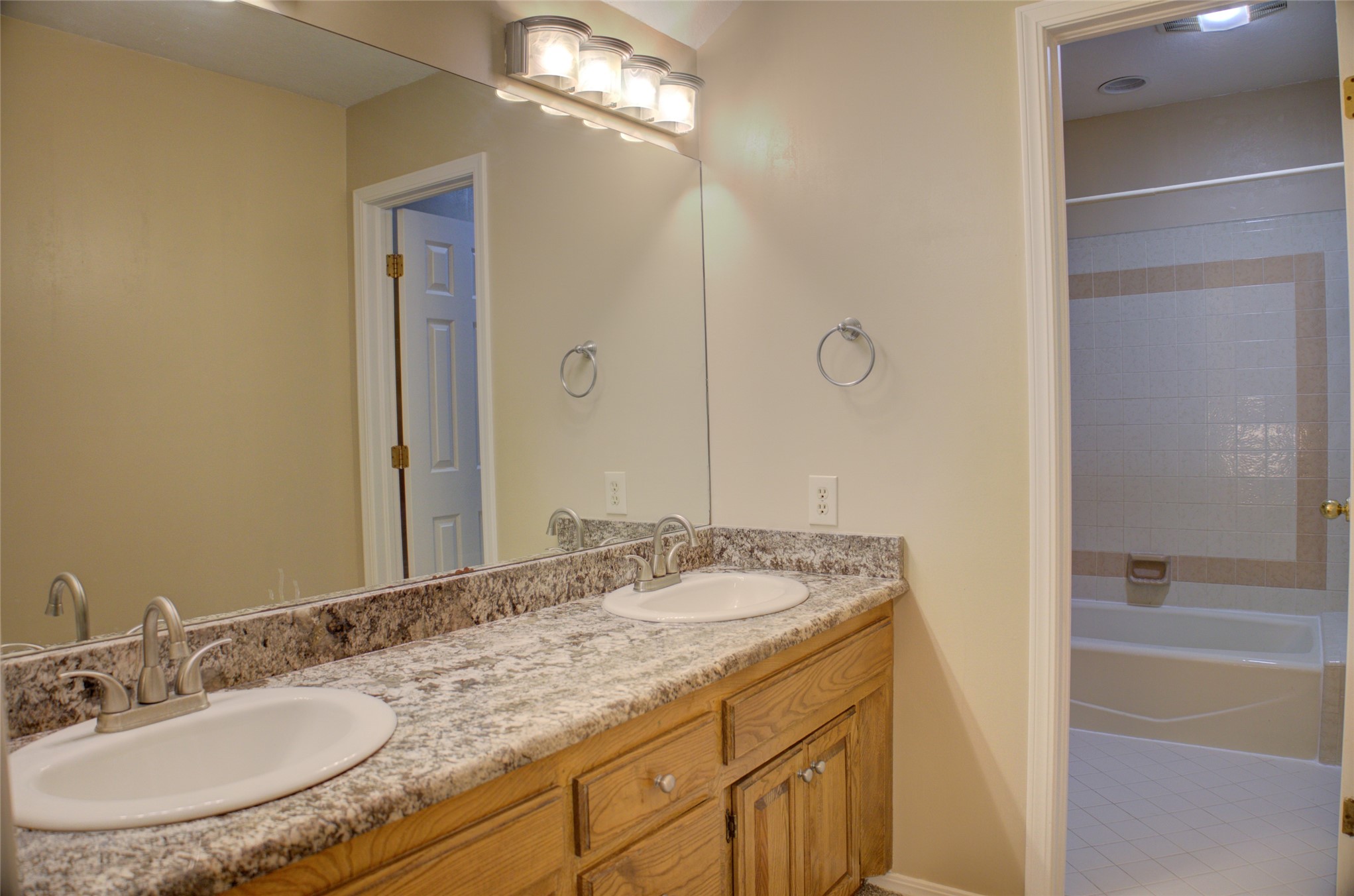 7422 E 65th Place Tulsa OK 74133