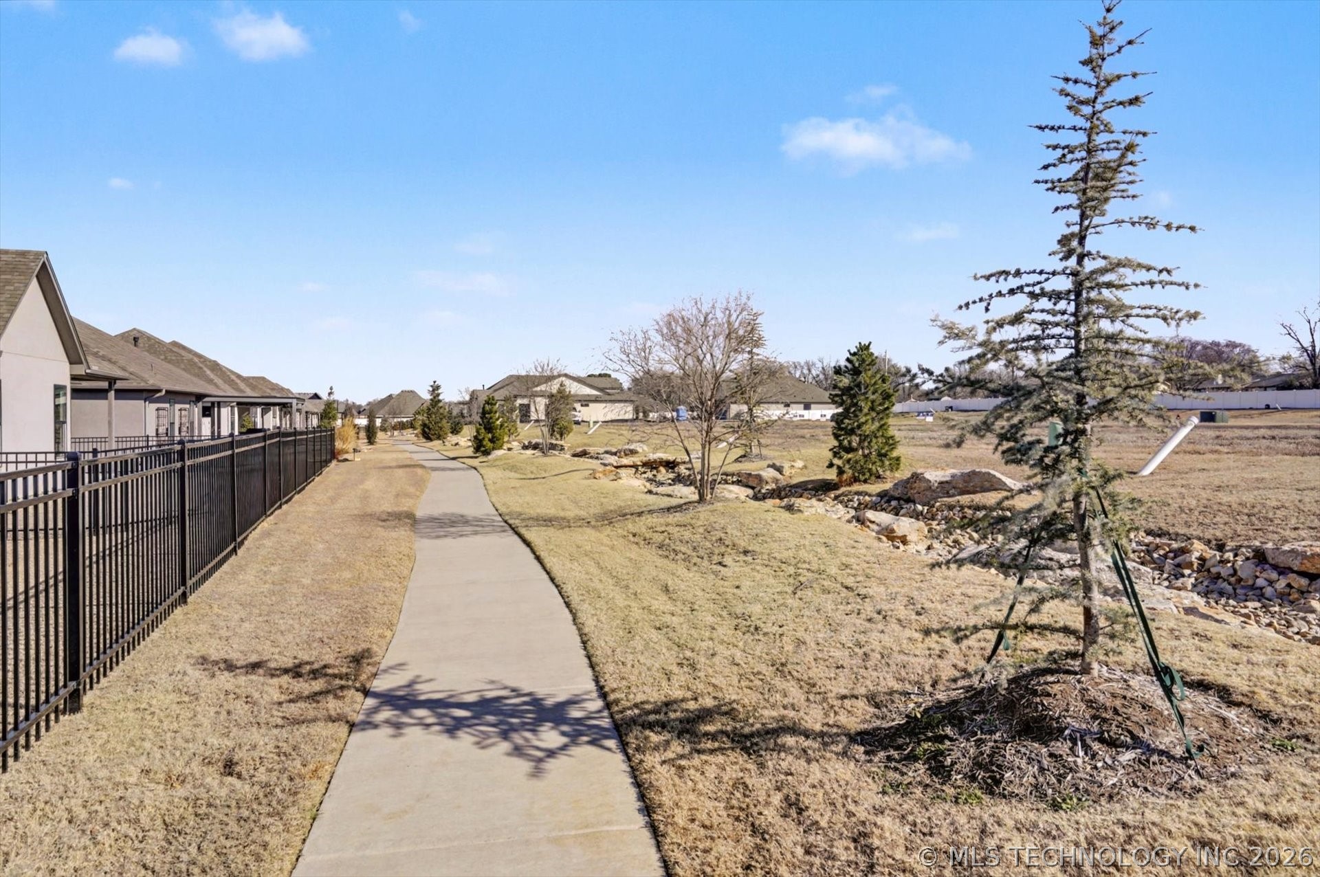1234 N 71st Place Broken Arrow OK 74014
