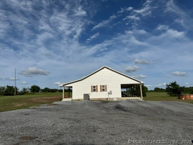 4041 County Road 1520 Stratford OK 74872