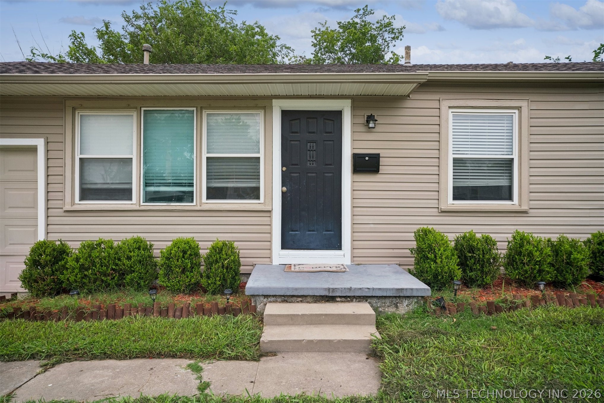 6207 E Newton Street Tulsa OK 74115