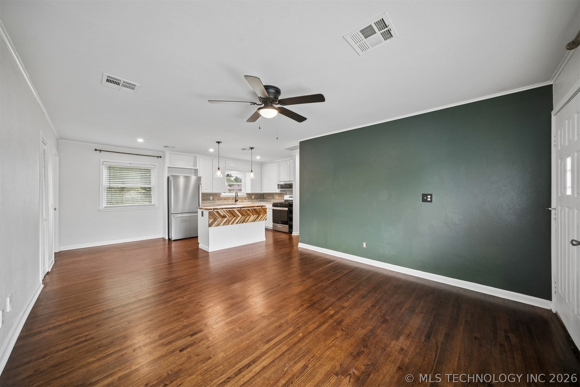6207 E Newton Street Tulsa OK 74115