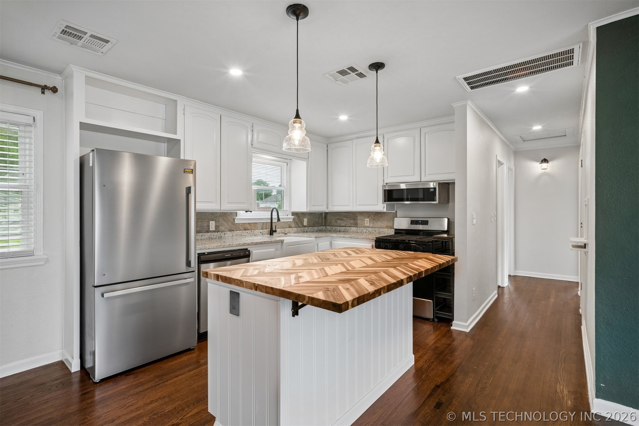 6207 E Newton Street Tulsa OK 74115