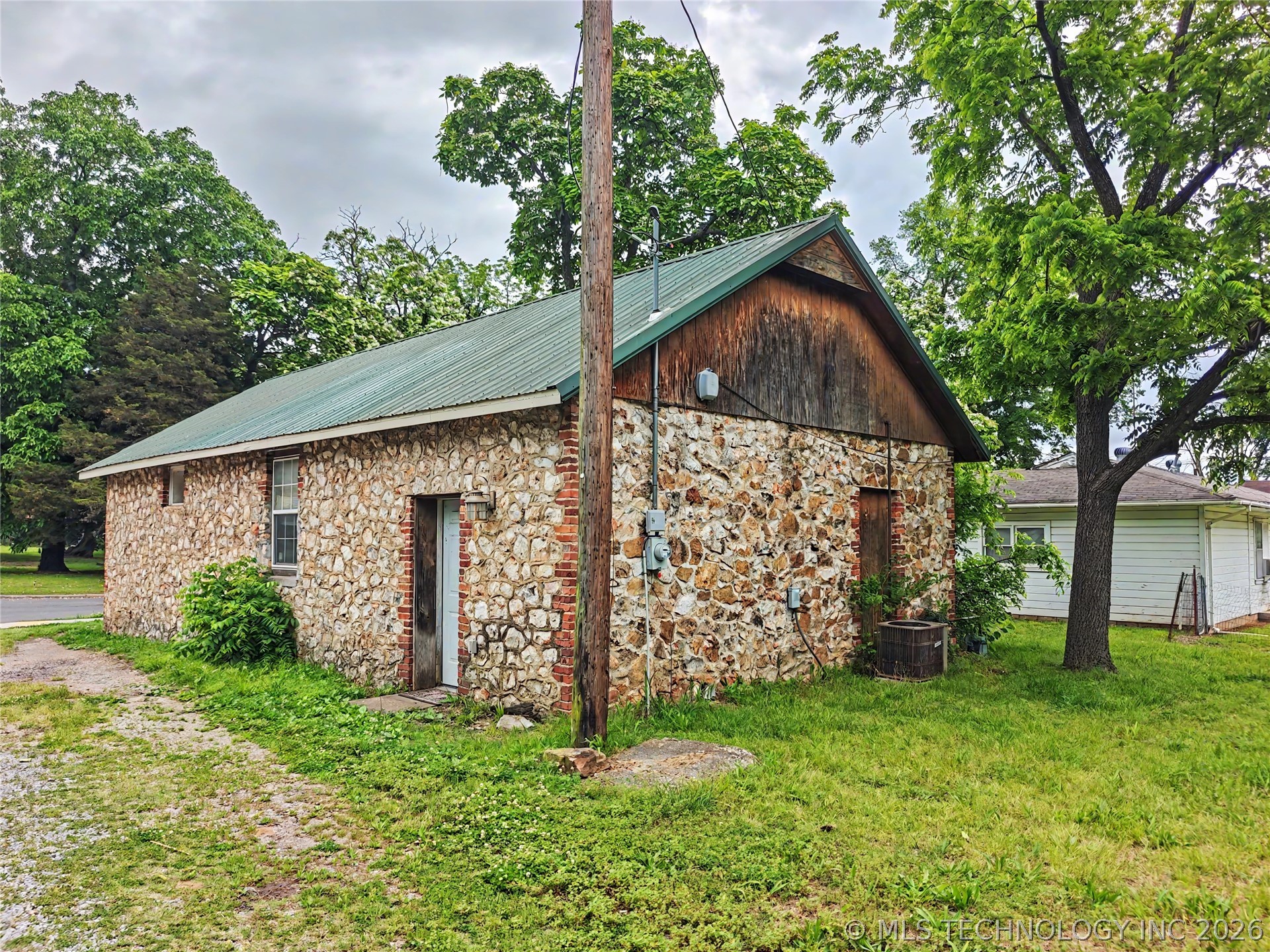 1021 N Vinita Avenue Tahlequah OK 74464