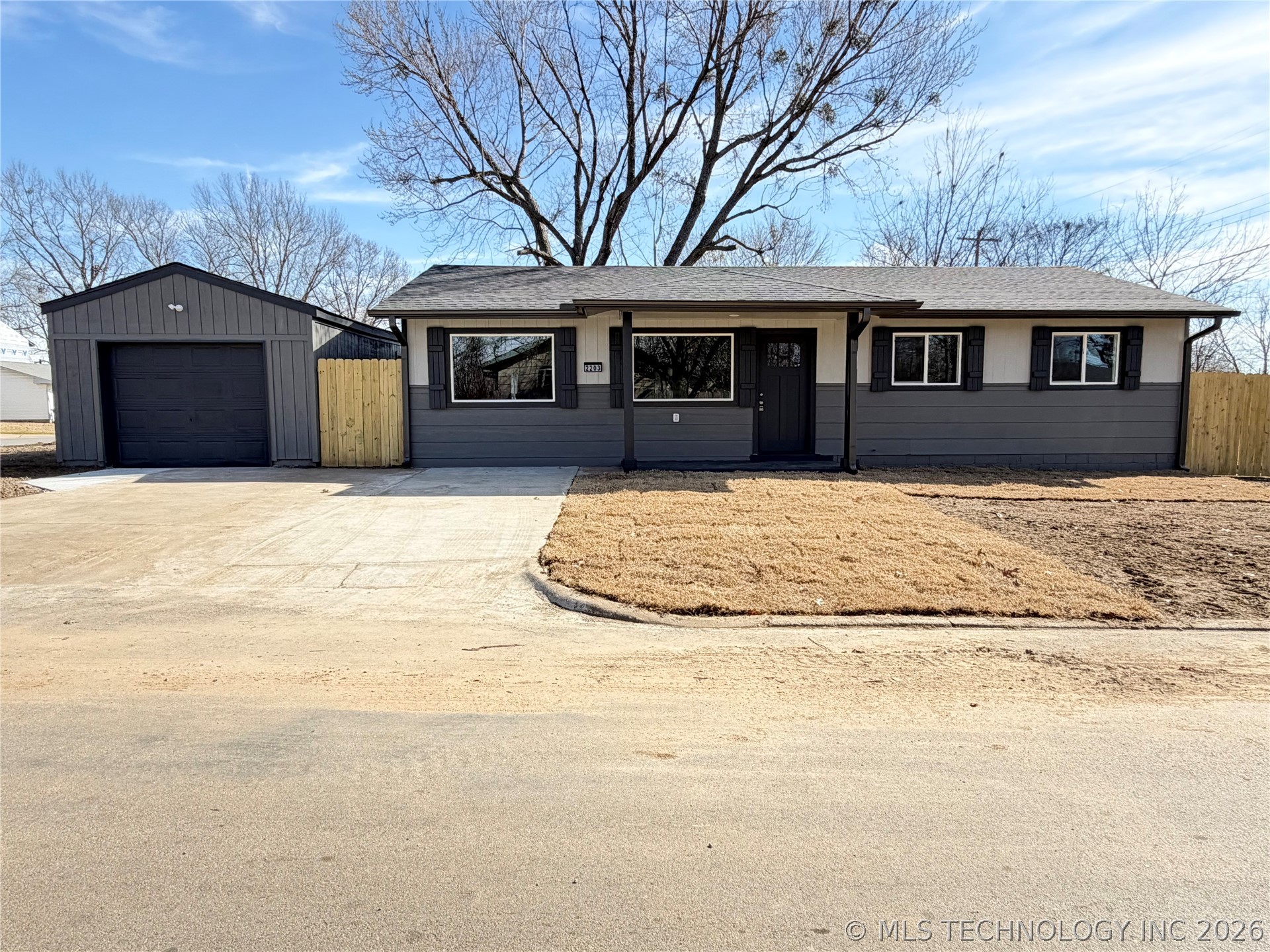 2203 S Poplar Street Sapulpa OK 74066