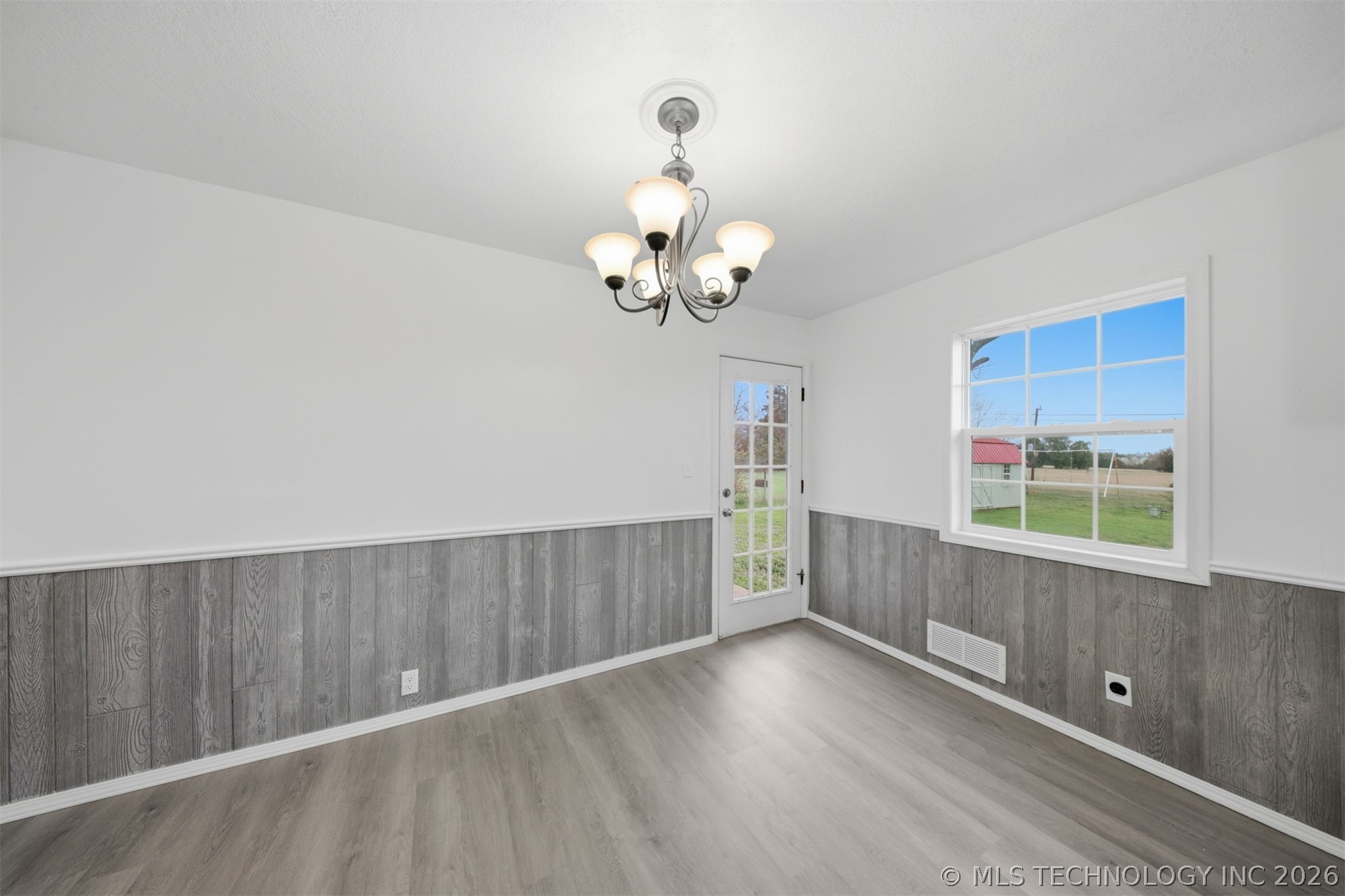 1441 E Cherry Street Cushing OK 74023
