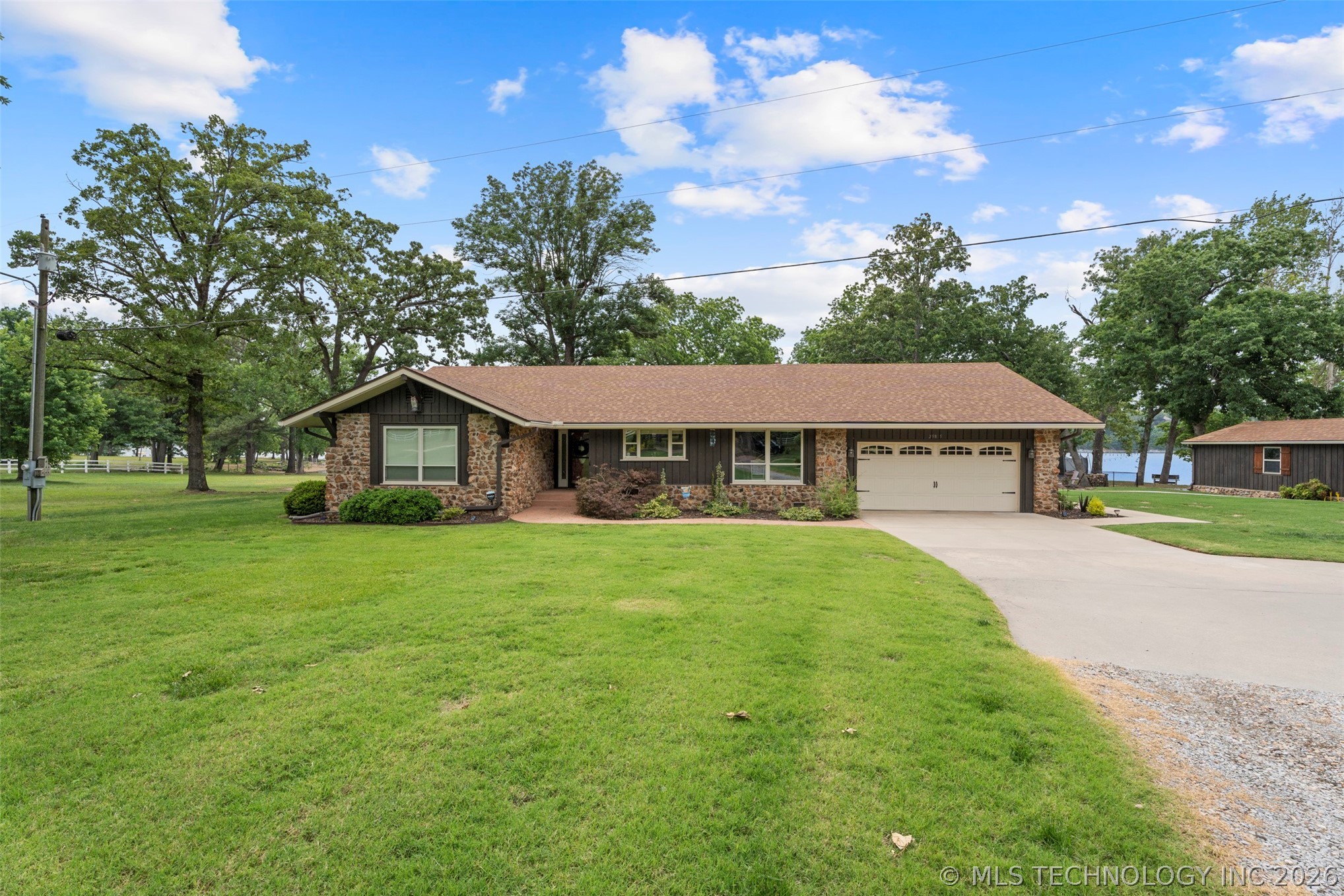 25815 S Horsecreek Drive Afton OK 74331