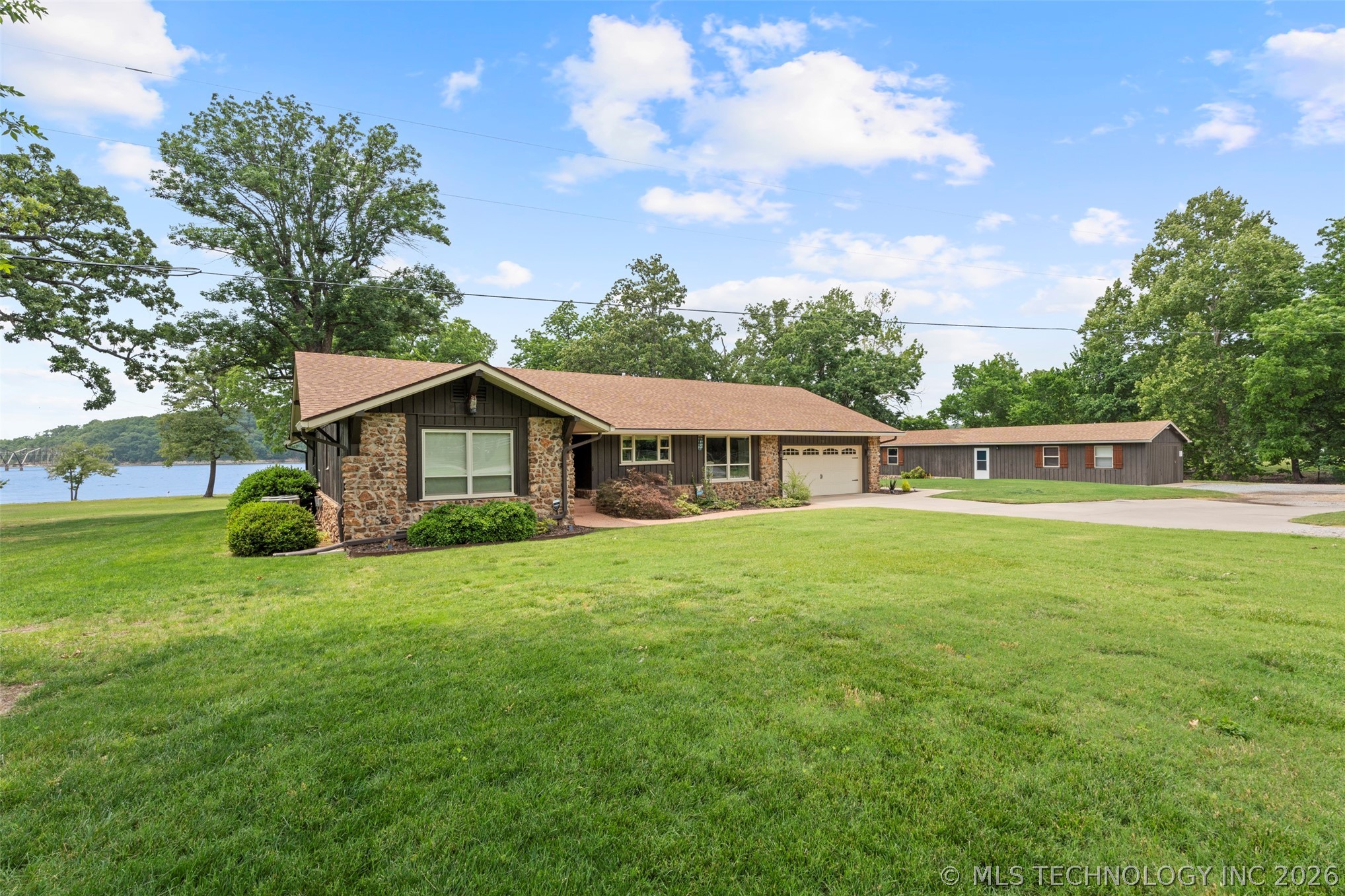 25815 S Horsecreek Drive Afton OK 74331