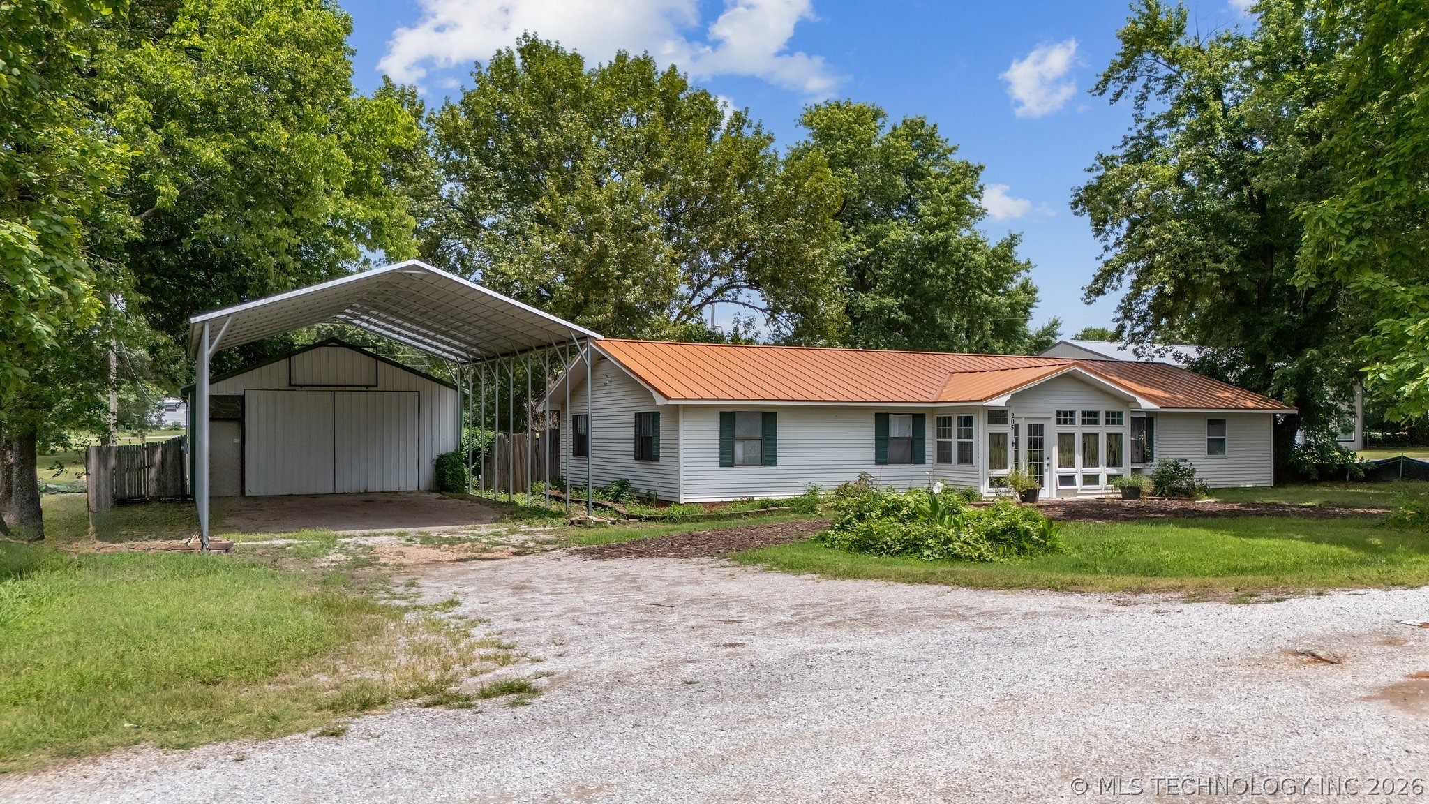 205 E Layton Street Chelsea OK 74016