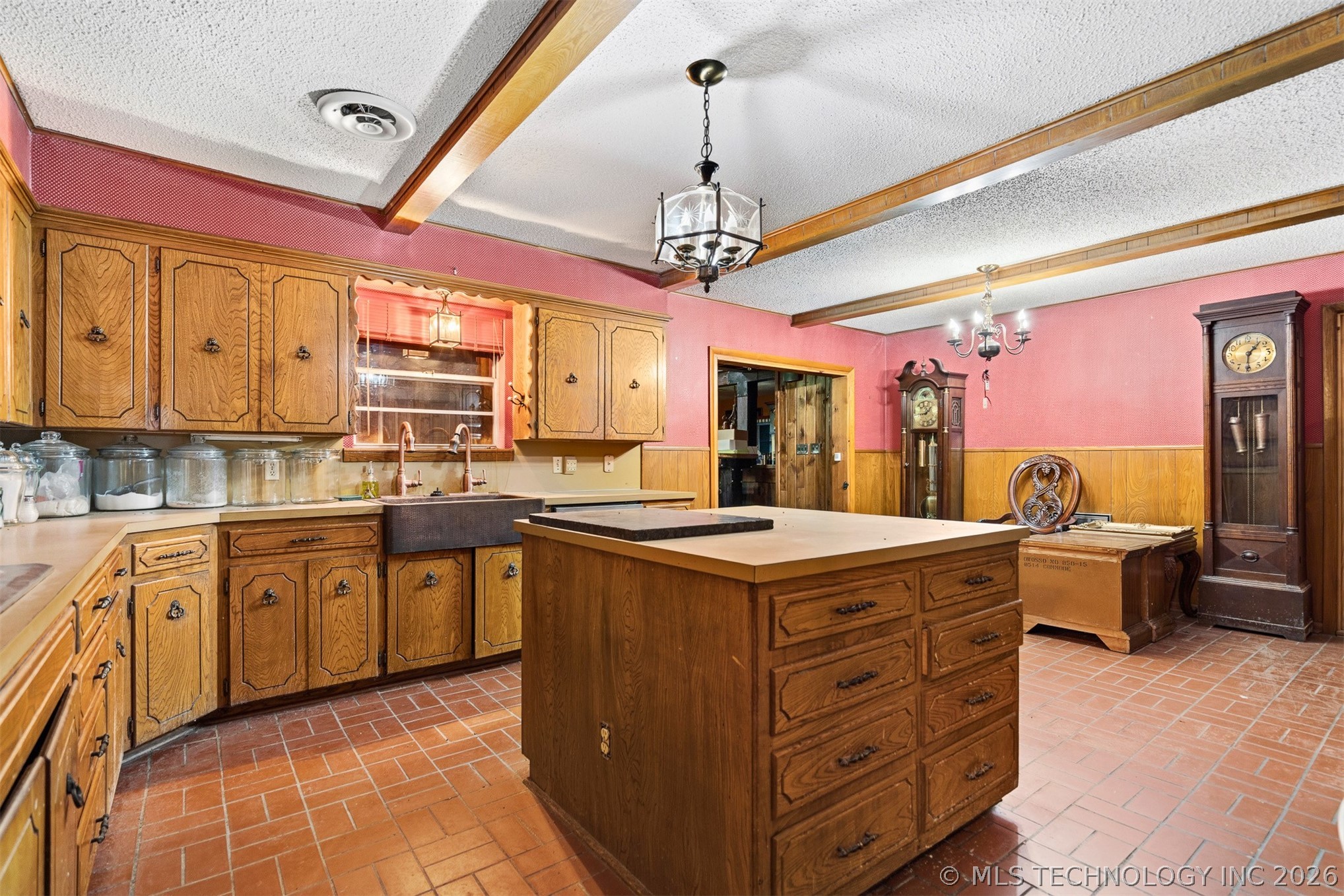 2173 State Highway 76 Wilson OK 73463