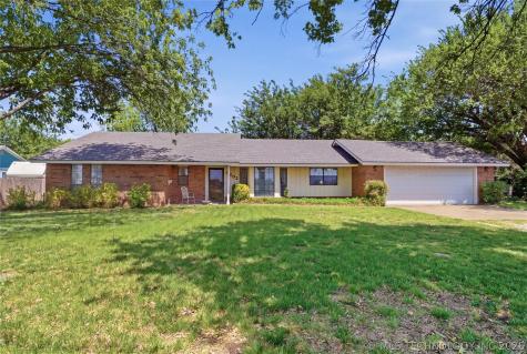 5202 W Rupe Avenue Enid OK 73703