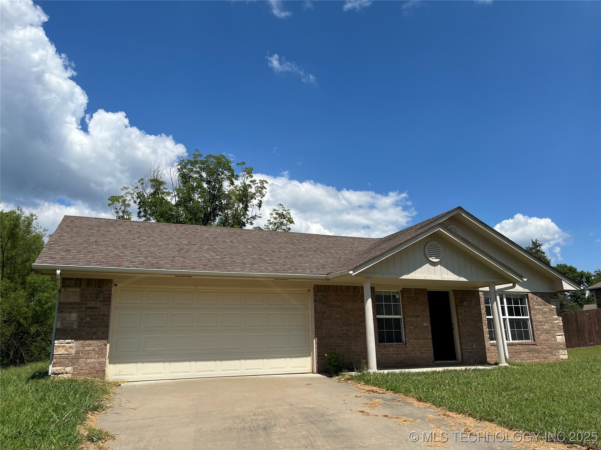 616 W Hickory Avenue Fort Gibson OK 74434