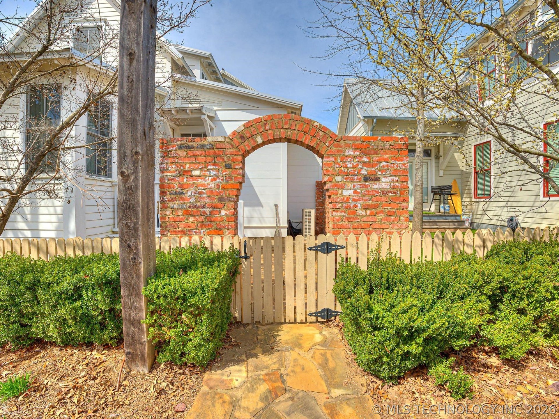 35 Boardwalk Street Carlton Landing OK 74432