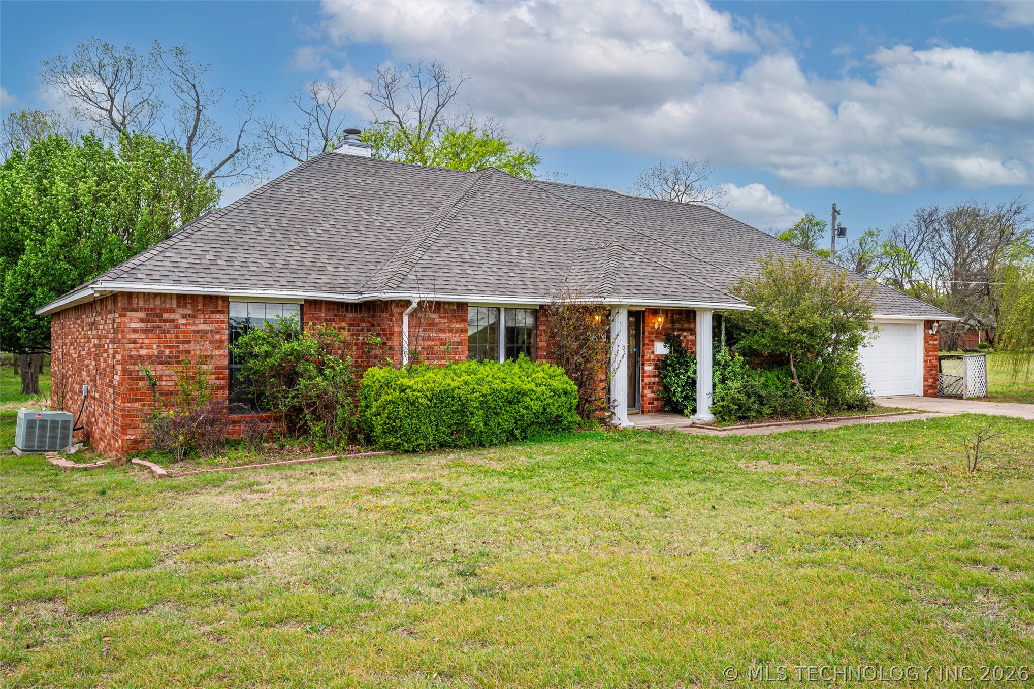 1726 Lakeview Drive Sulphur OK 73086