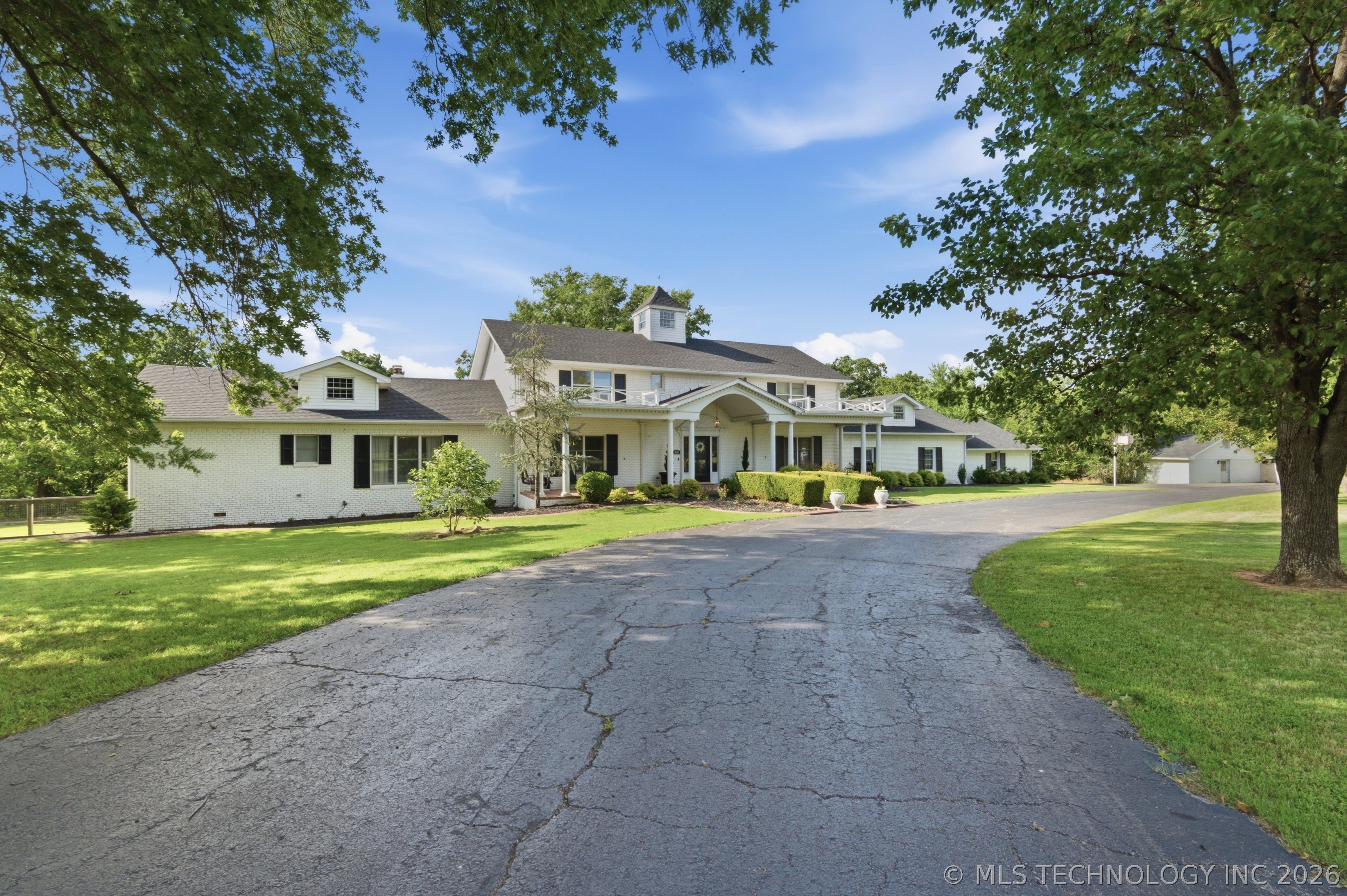 631 Rolling Oaks Place Muskogee OK 74401