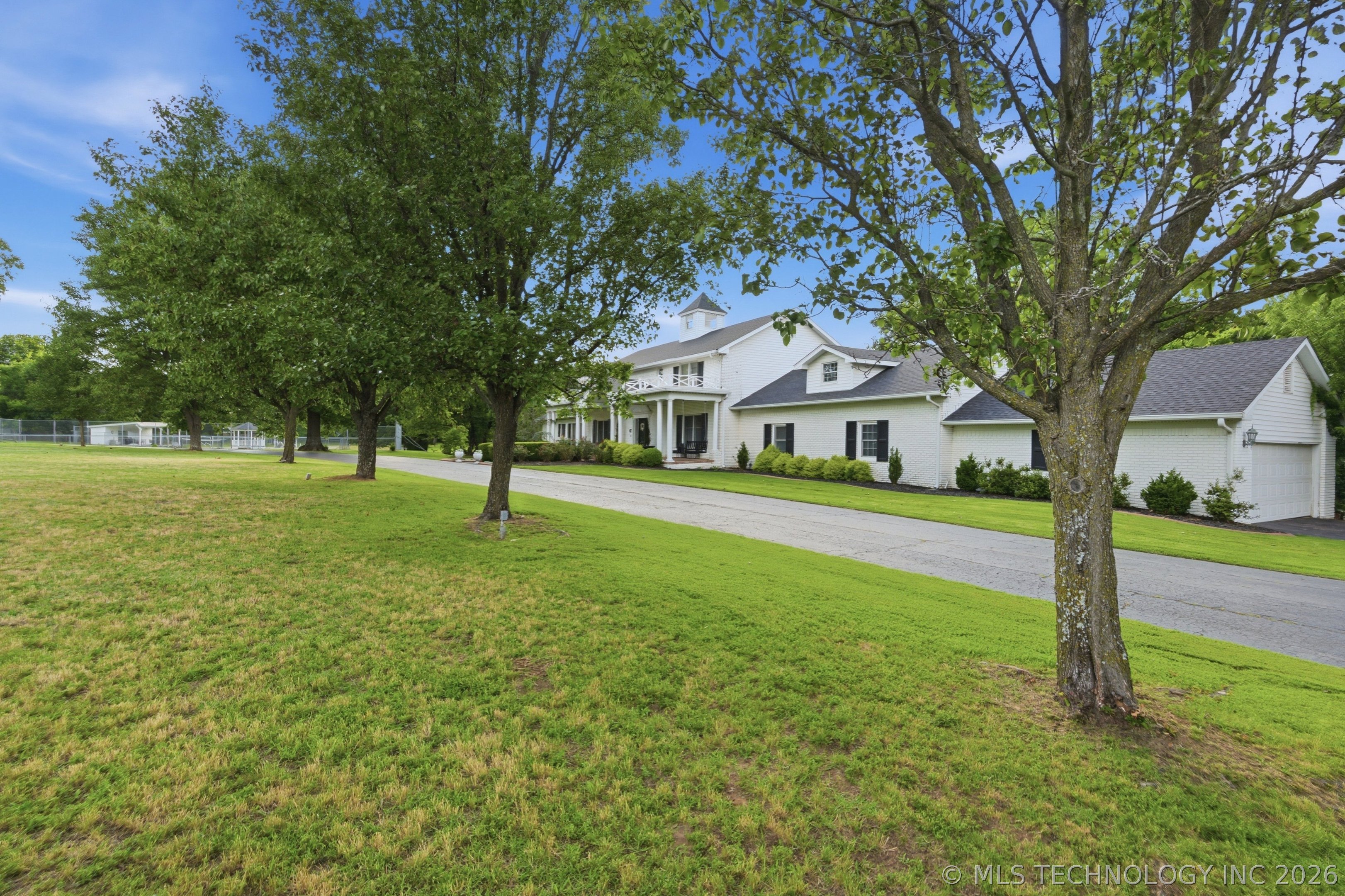 631 Rolling Oaks Place Muskogee OK 74401
