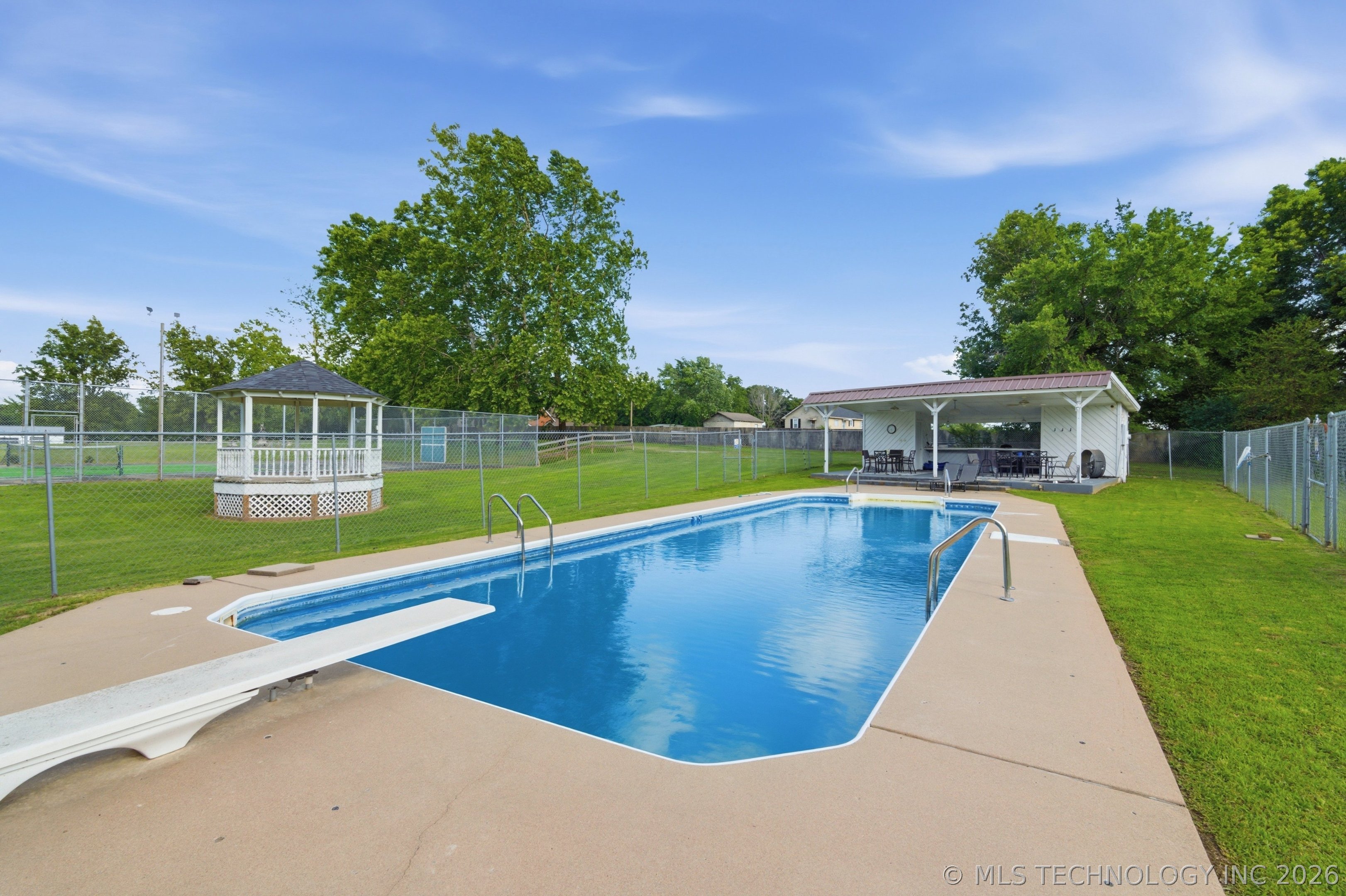 631 Rolling Oaks Place Muskogee OK 74401