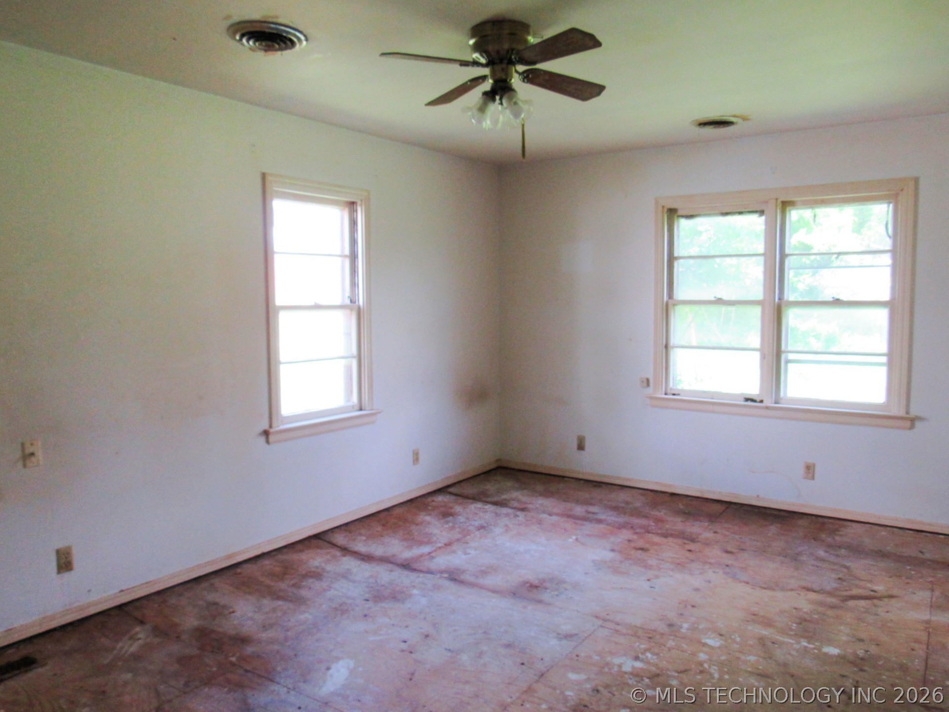 324 SE Edgewood Avenue Bartlesville OK 74006