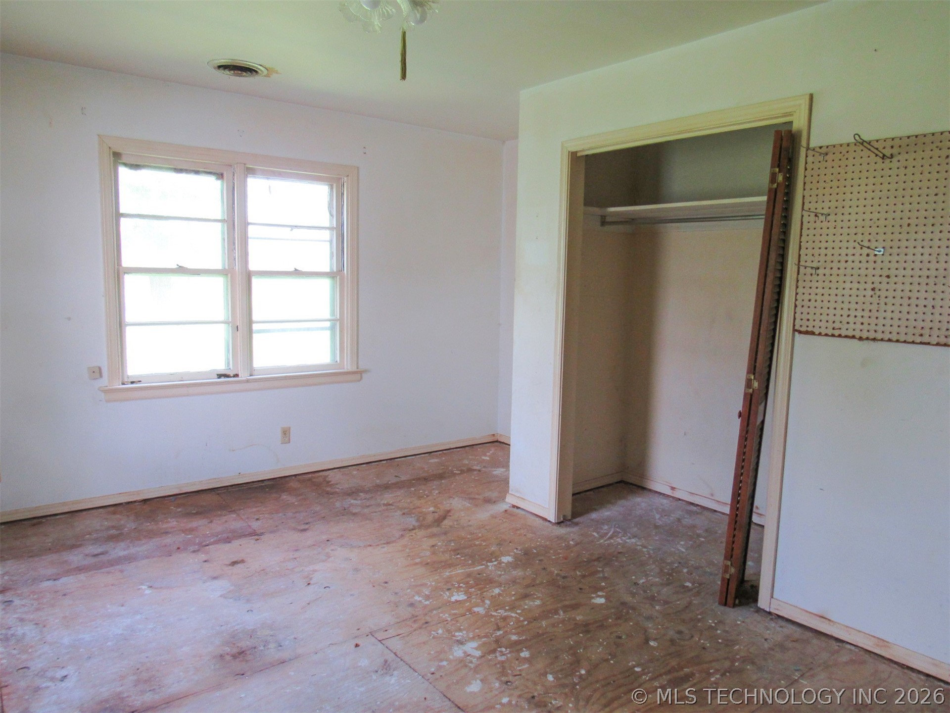 324 SE Edgewood Avenue Bartlesville OK 74006