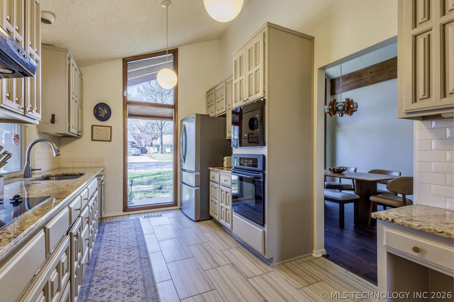 3720 E 82nd Court Tulsa OK 74137