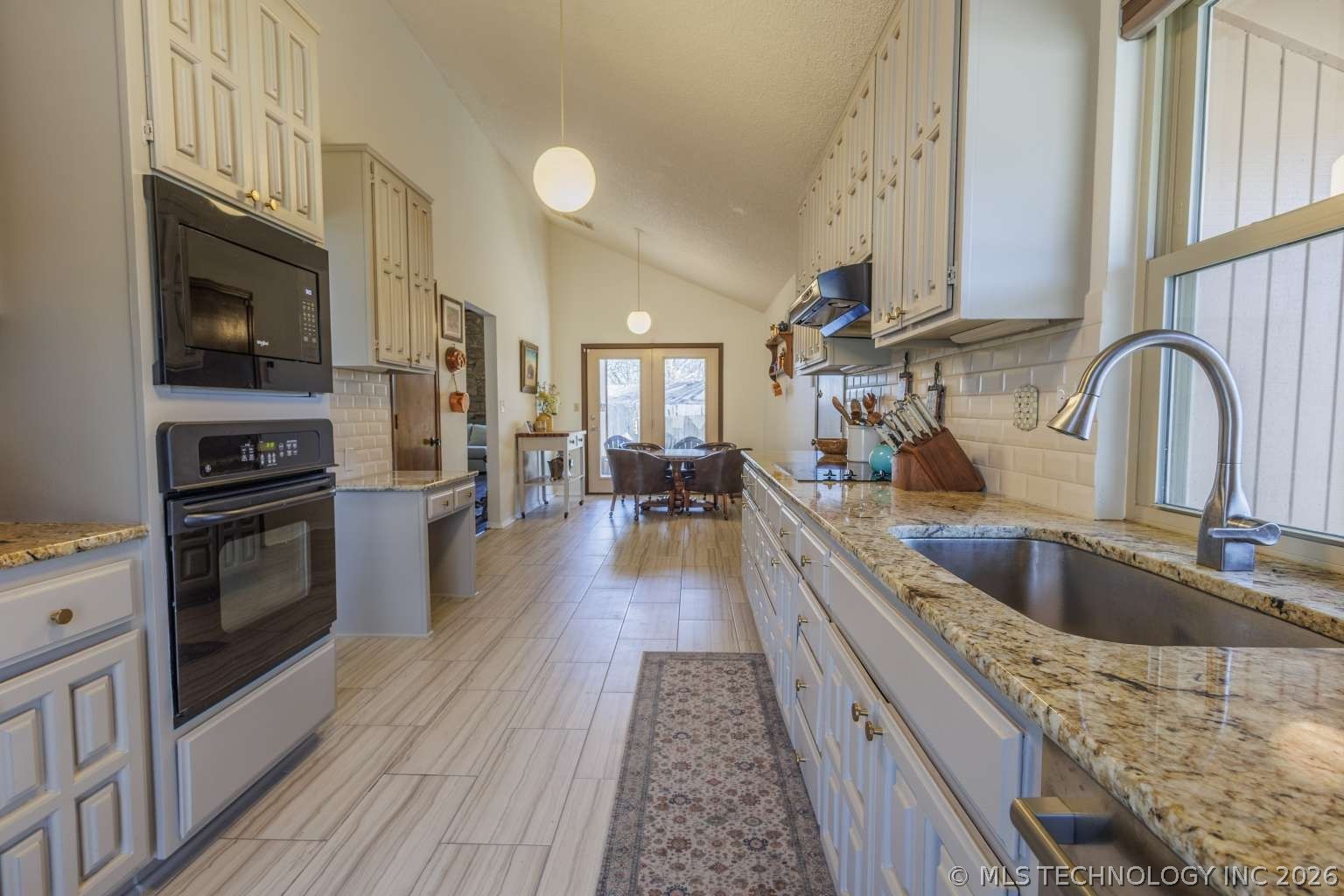 3720 E 82nd Court Tulsa OK 74137