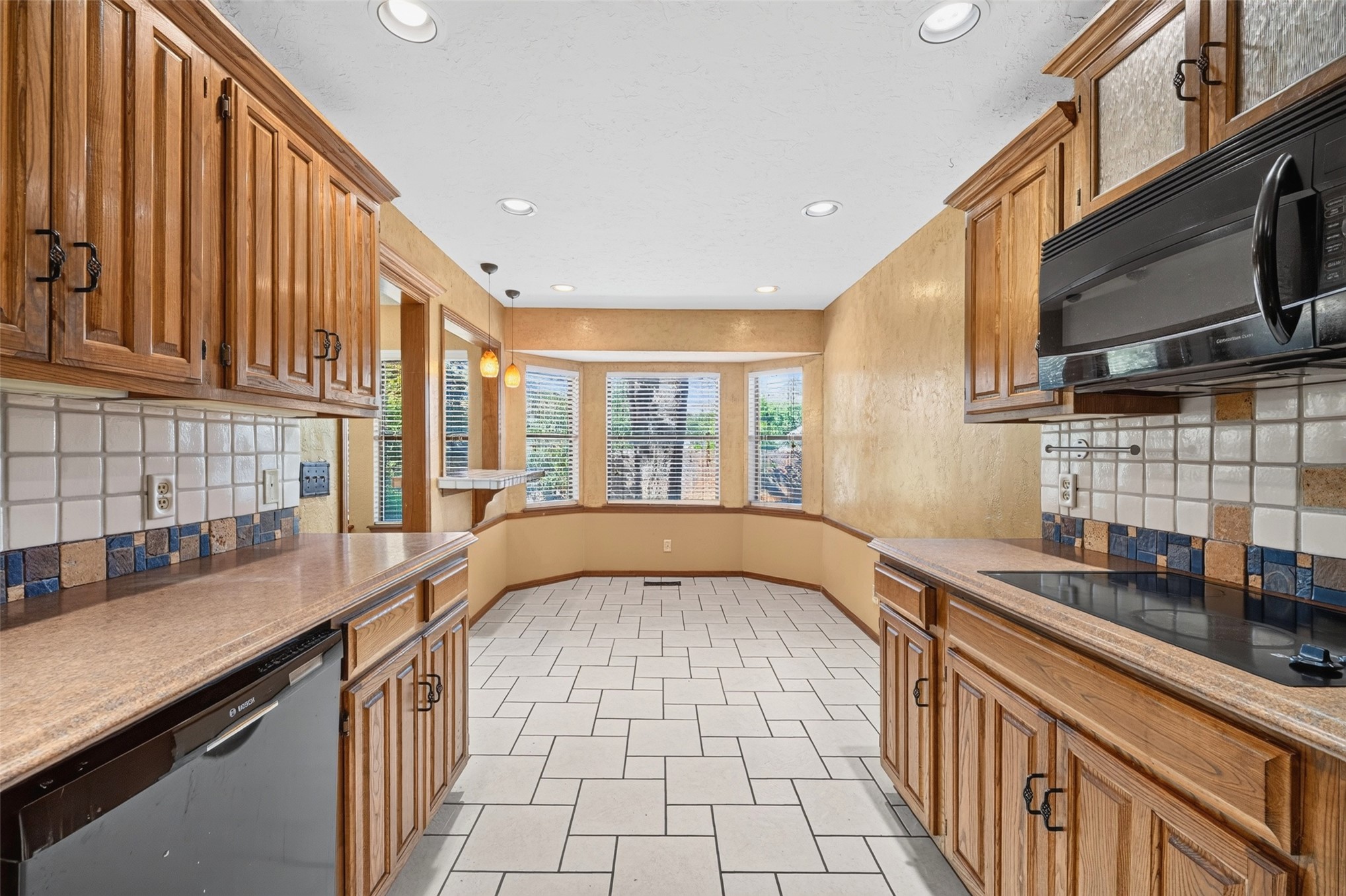 1604 S Fir Avenue Broken Arrow OK 74012