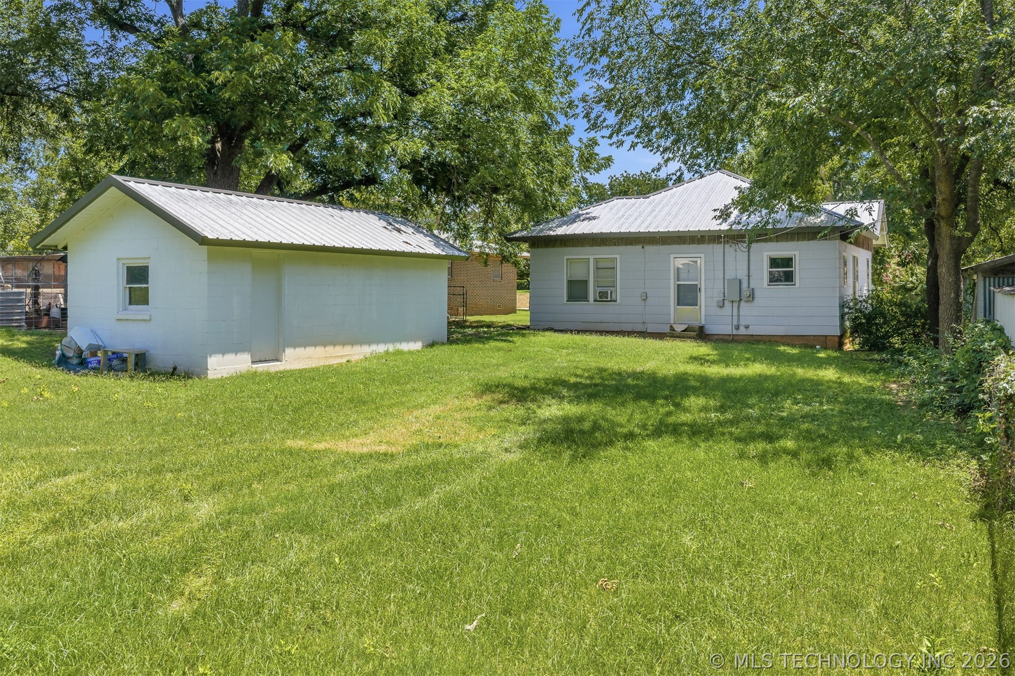 510 E A Street Waurika OK 73573