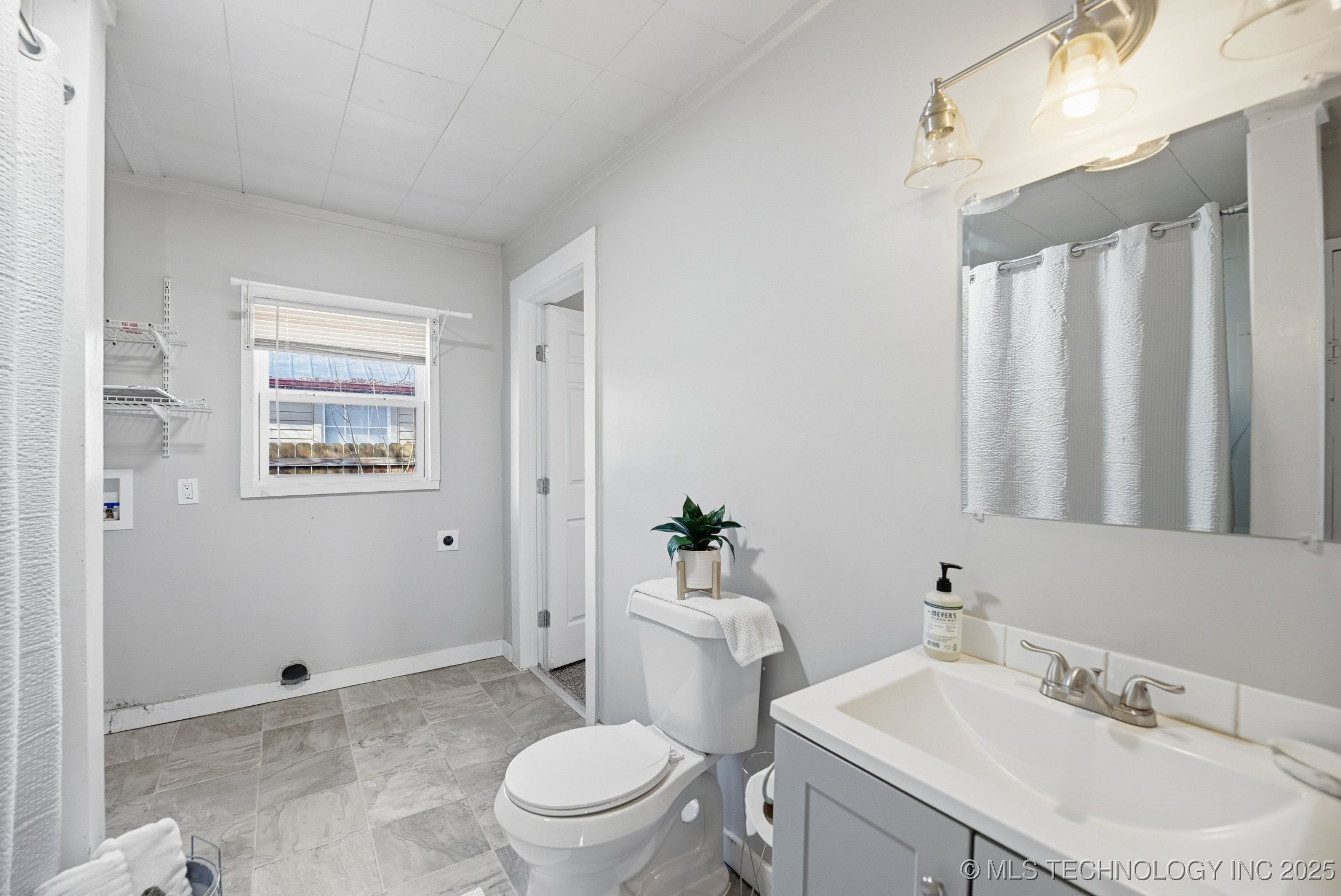 202 W Ada Street Sperry OK 74073