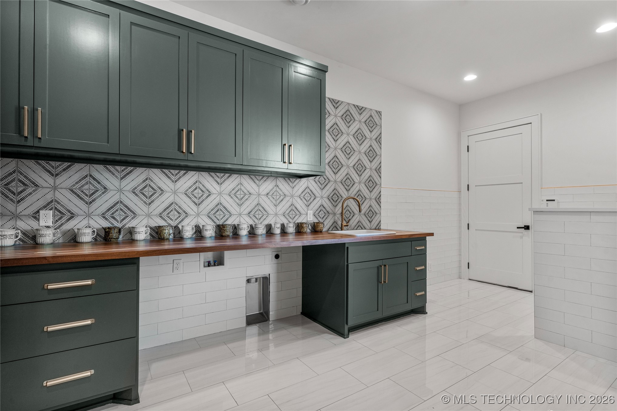 19001 W 41st Street Sand Springs OK 74063