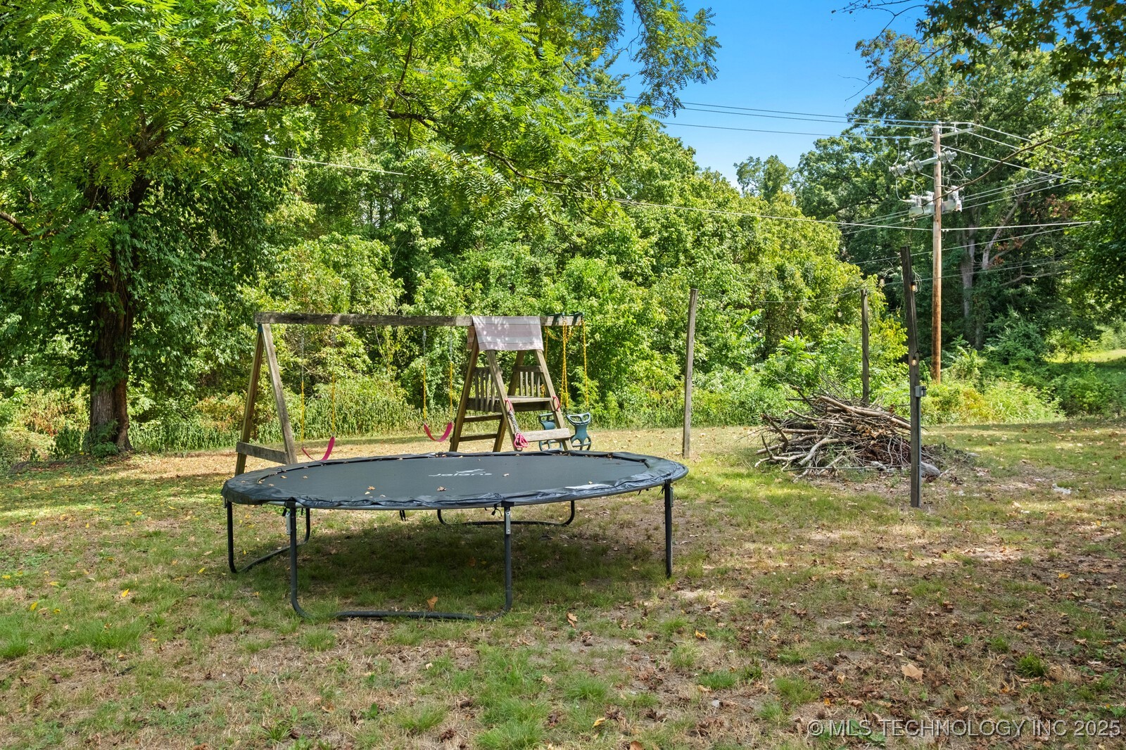 901 W Cherokee Jay OK 74346