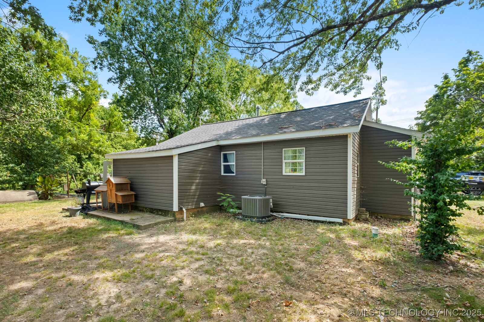 901 W Cherokee Jay OK 74346
