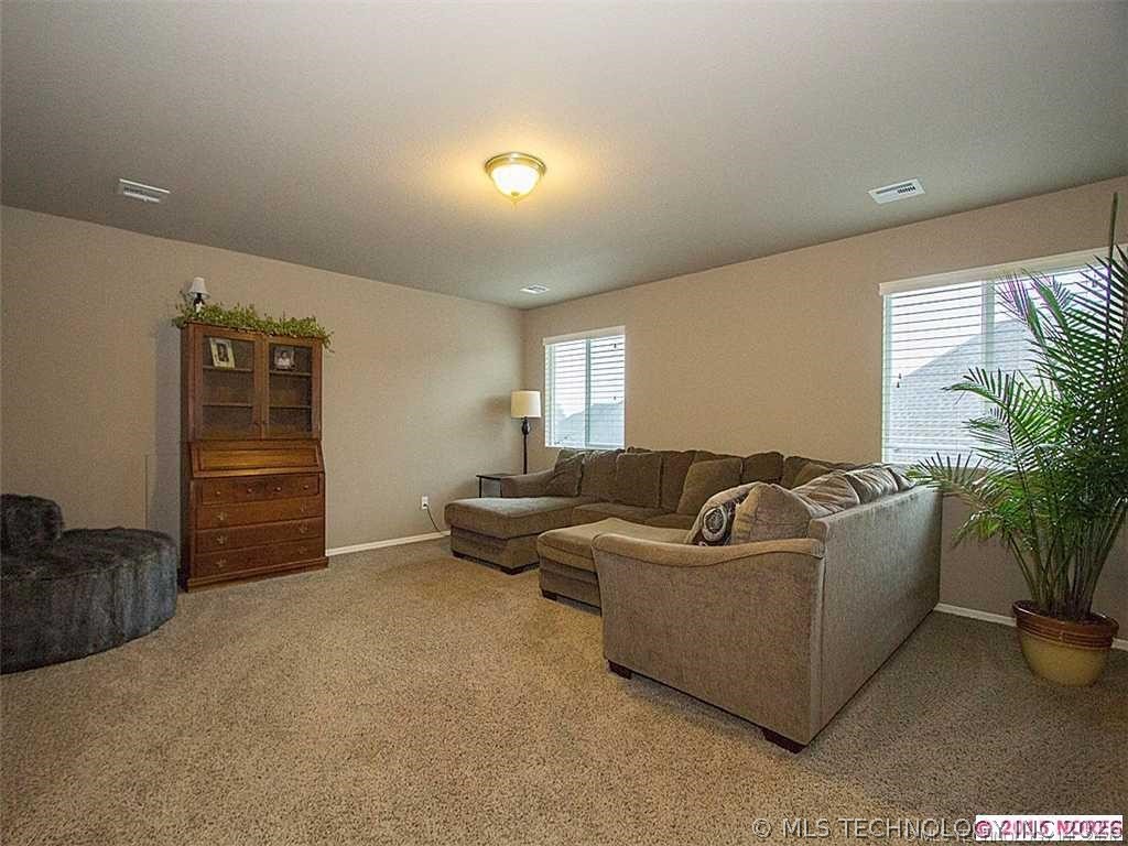 9058 E 136th Place S Bixby OK 74008