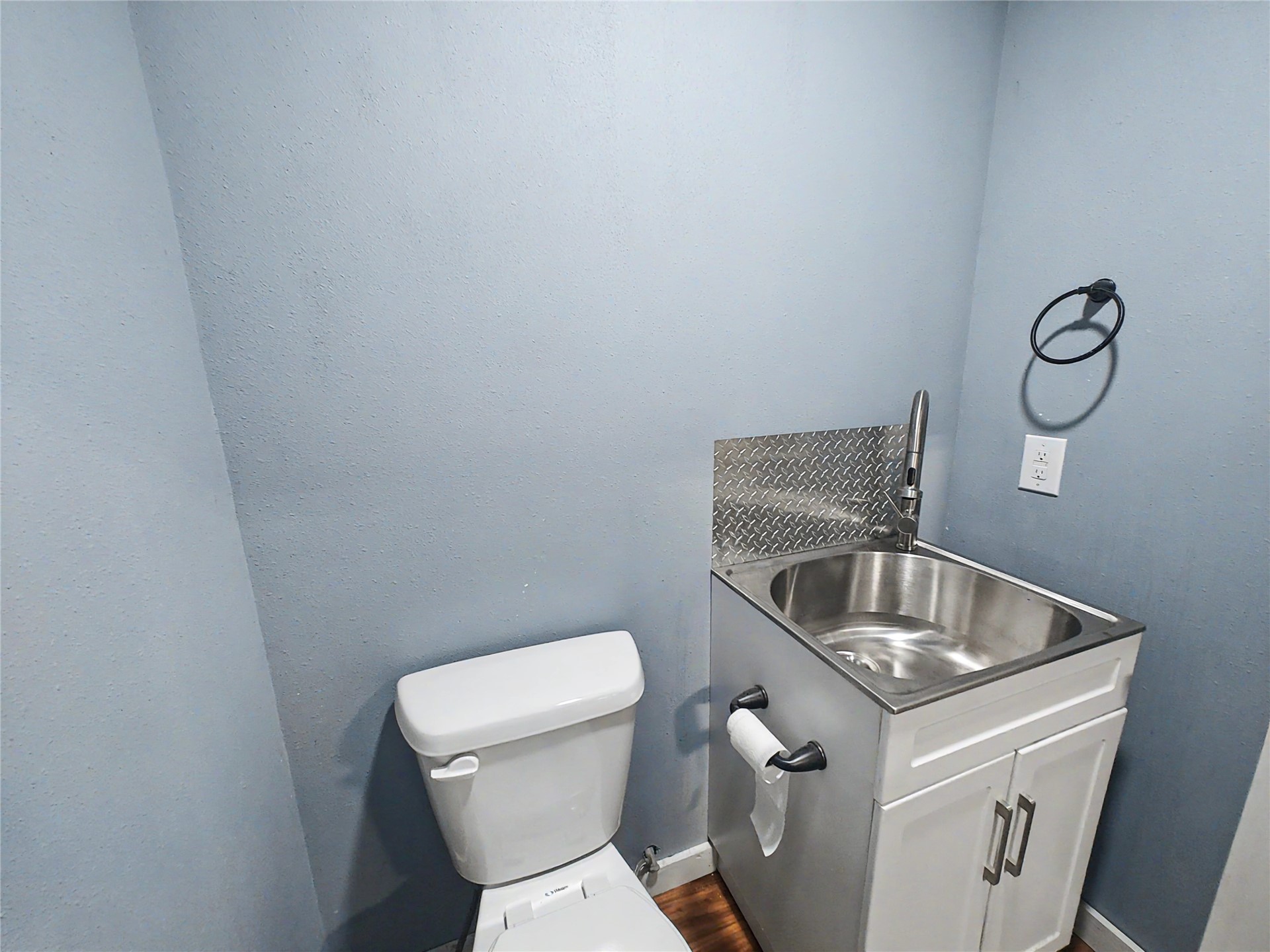 32514 Highway 82 Cookson OK 74427