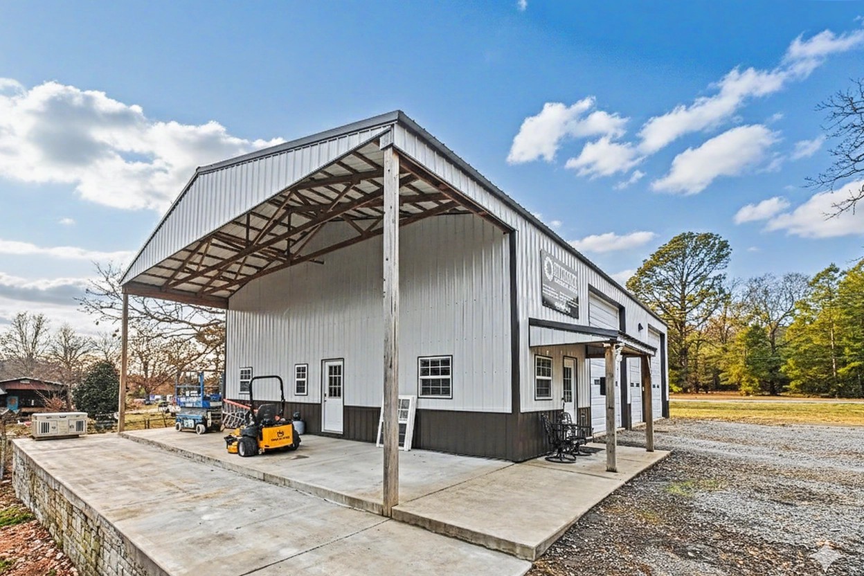 32514 Highway 82 Cookson OK 74427