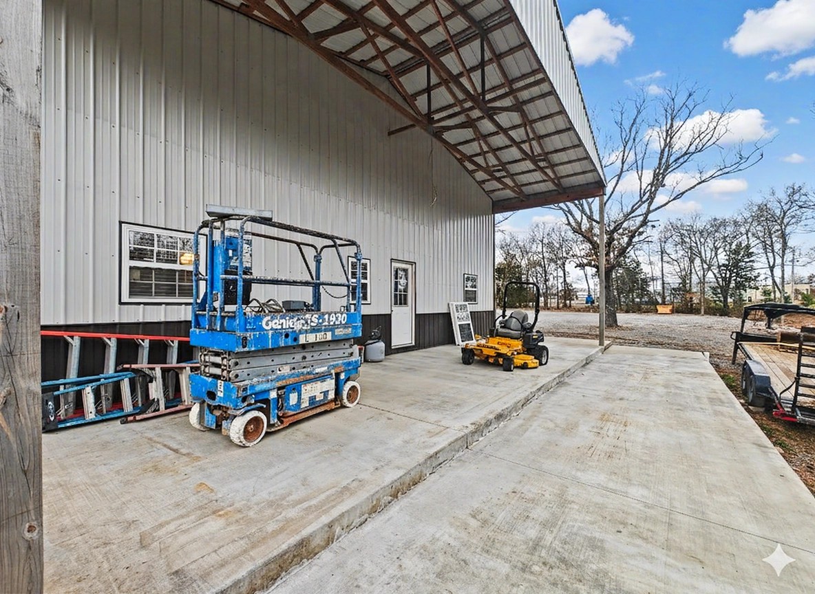 32514 Highway 82 Cookson OK 74427