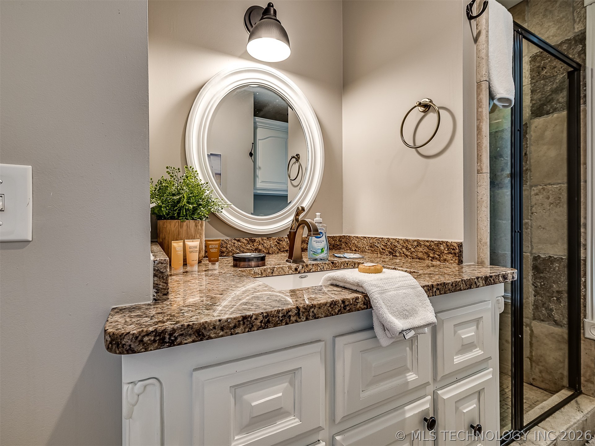 31 Redbud Lane Carlton Landing OK 74432