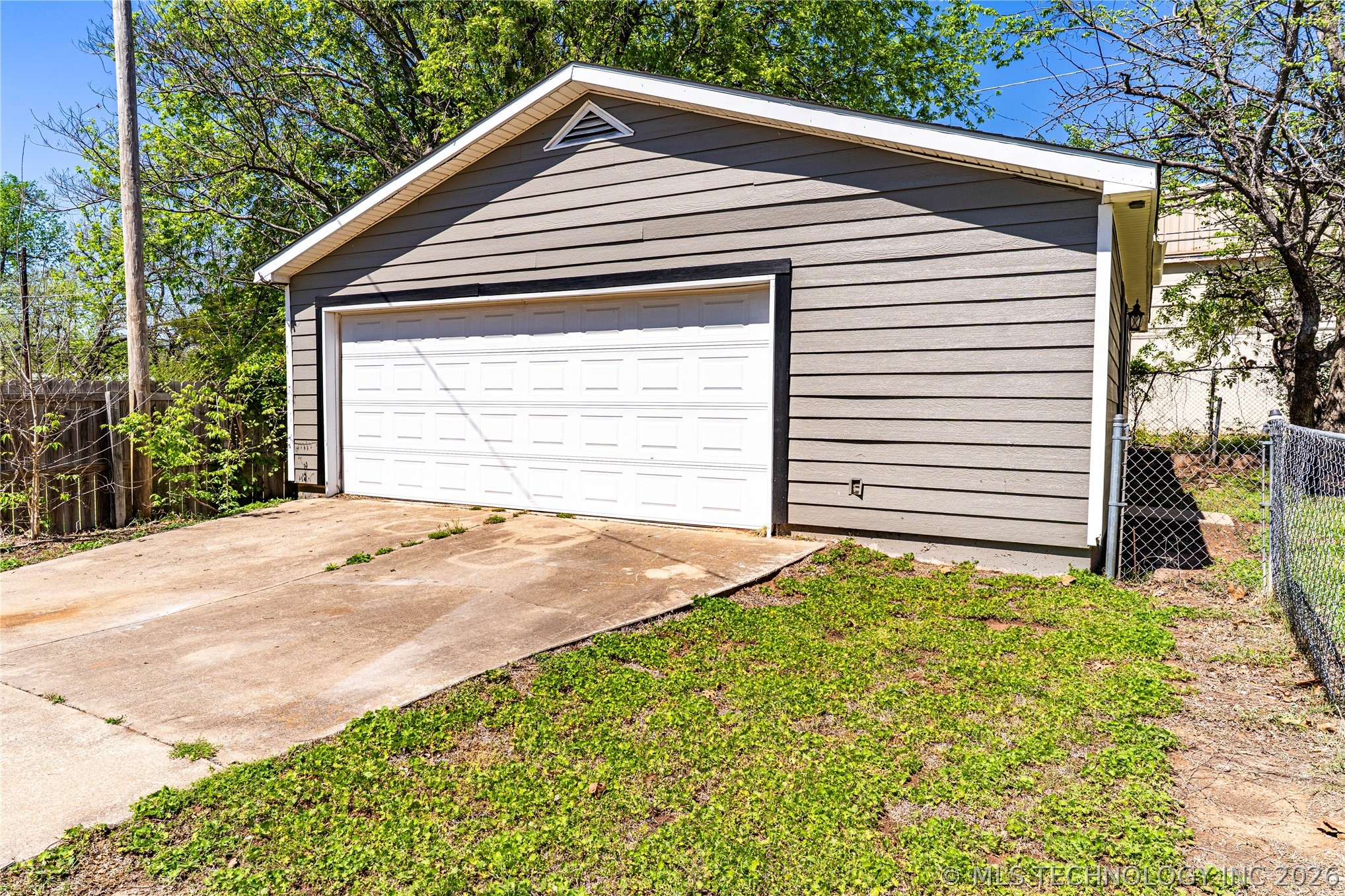 133 W 8th Avenue Bristow OK 74010