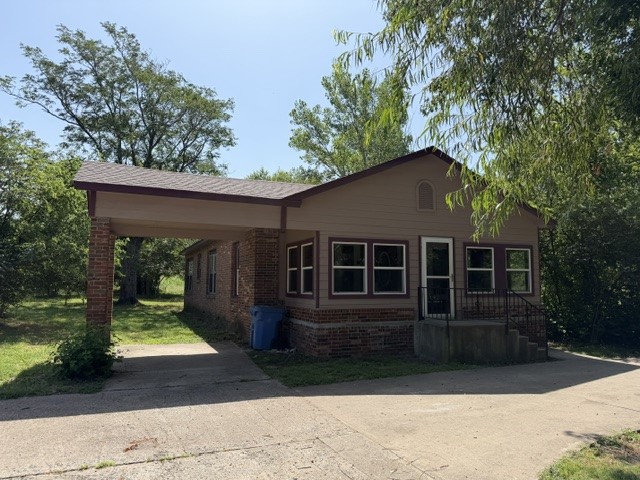 19219 S 4079 Road Claremore OK 74019
