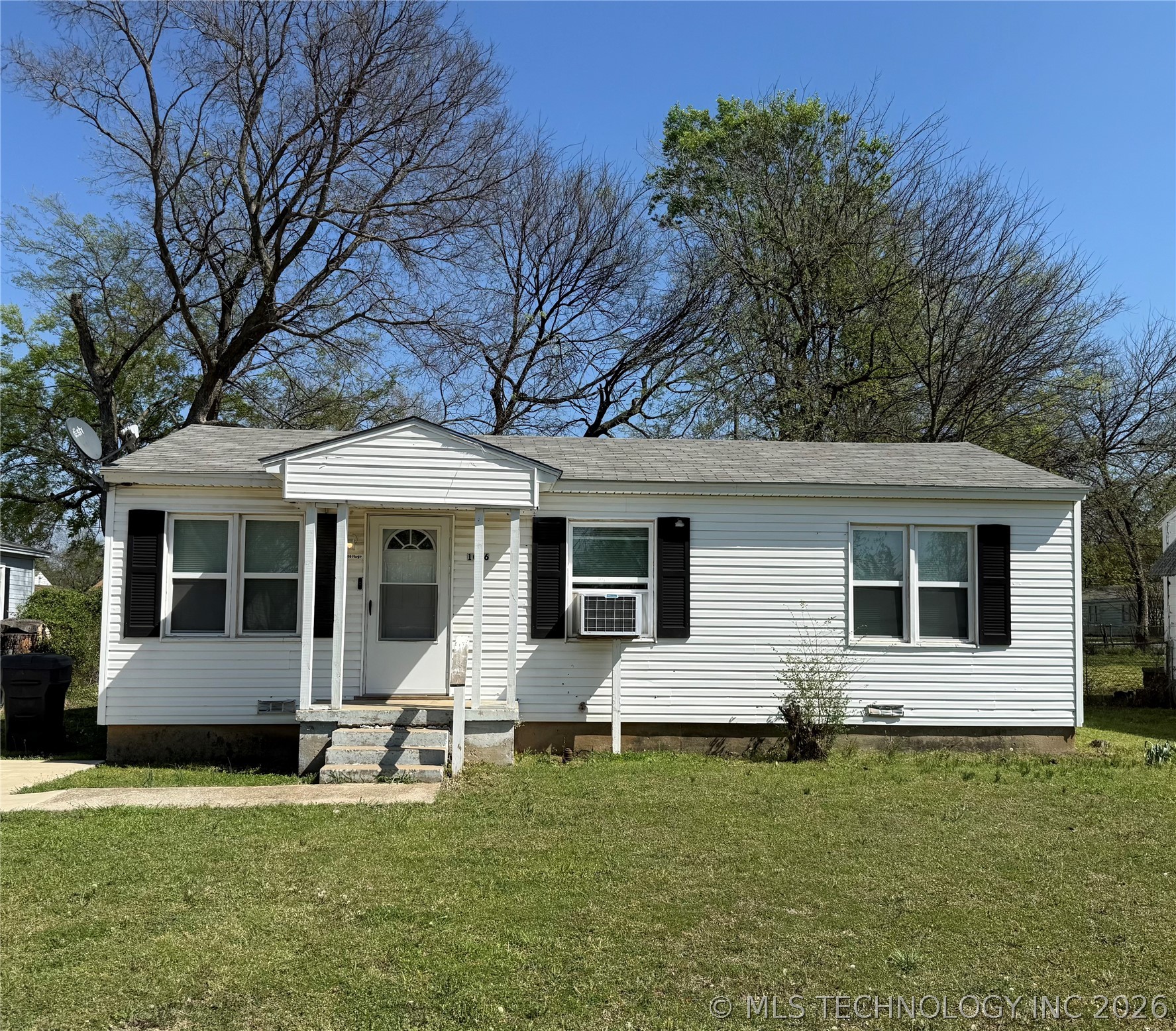 1016 Hugo SE Ardmore OK 73401