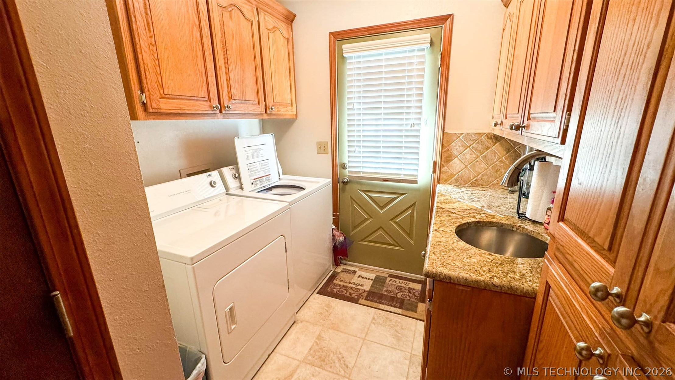 4157 W Roadrunner Drive Hulbert OK 74441