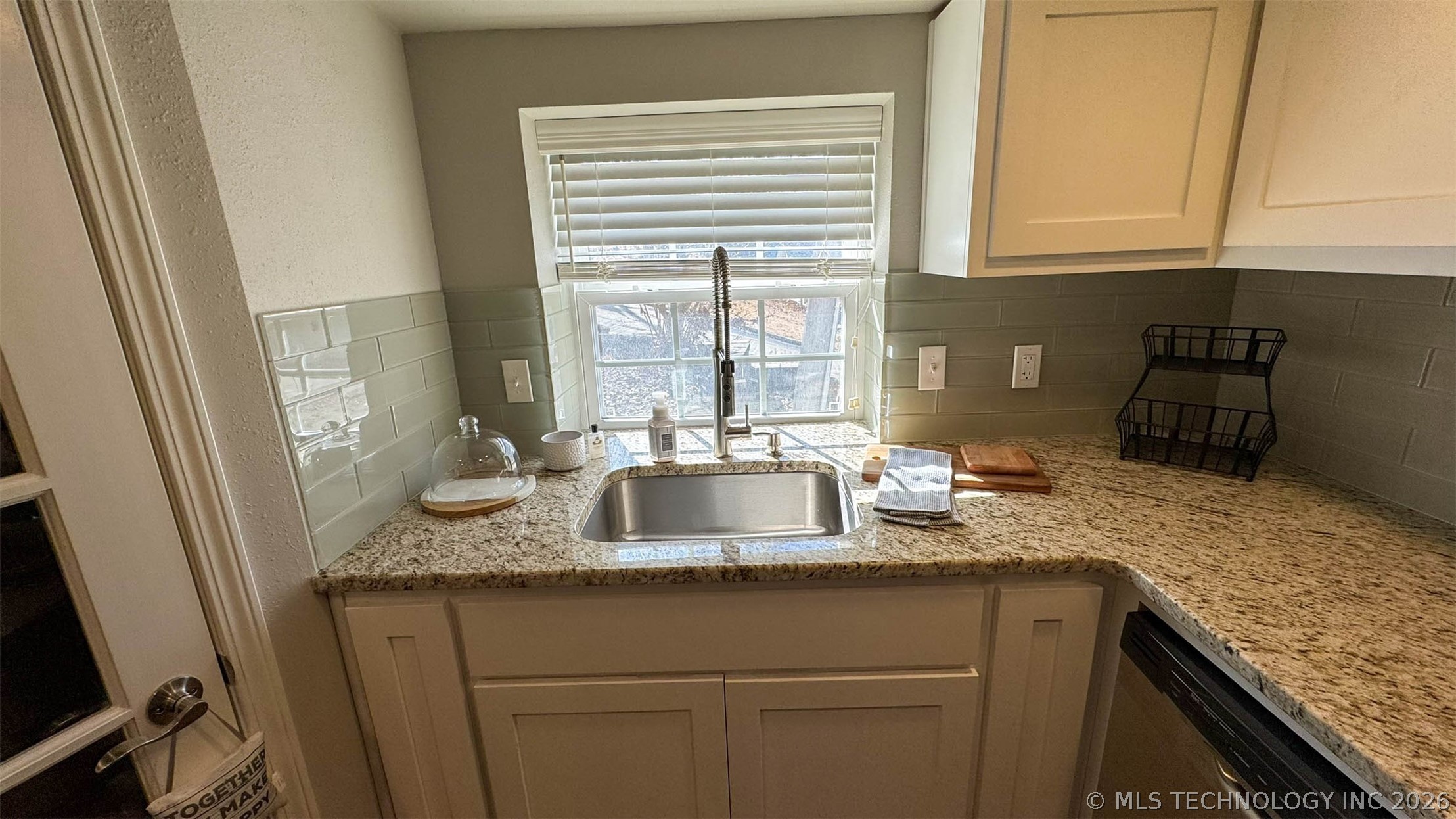 4157 W Roadrunner Drive Hulbert OK 74441