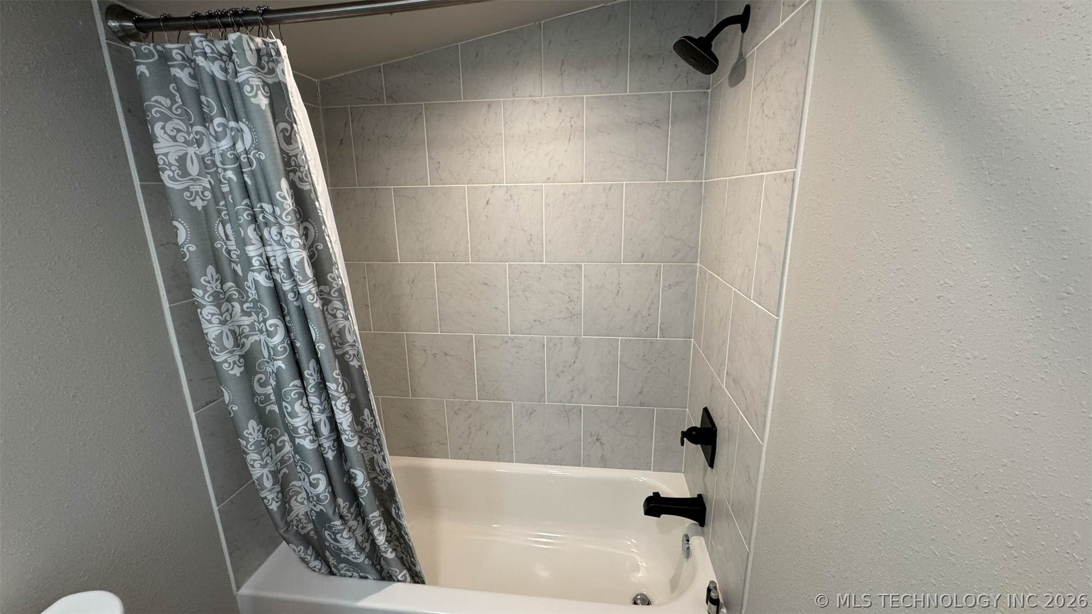 4157 W Roadrunner Drive Hulbert OK 74441