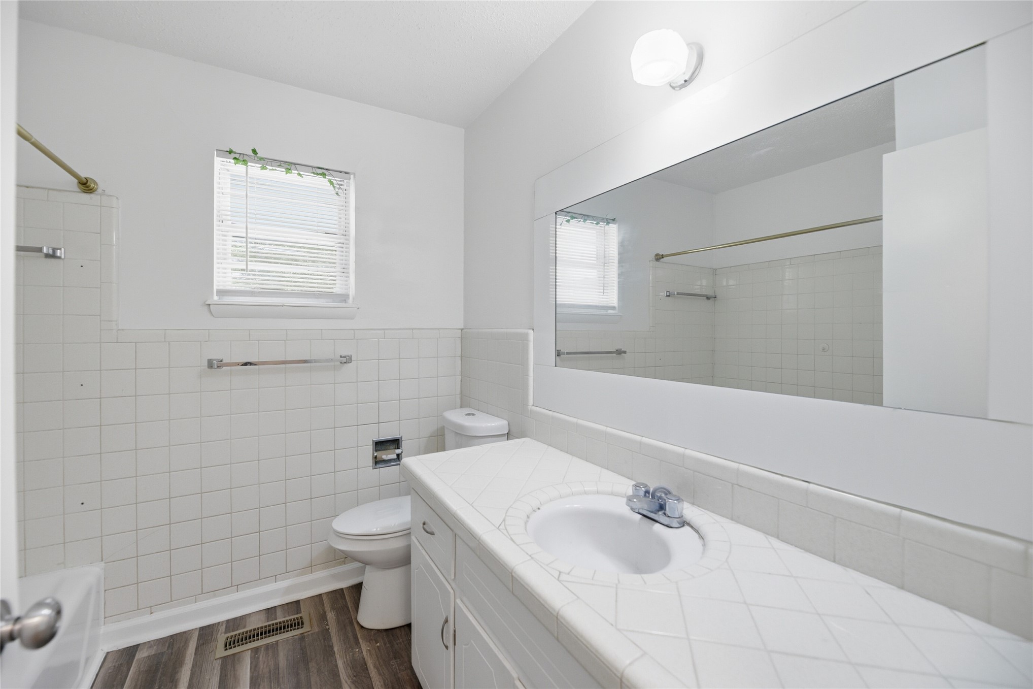 313 E Woodrow Place Tulsa OK 74106