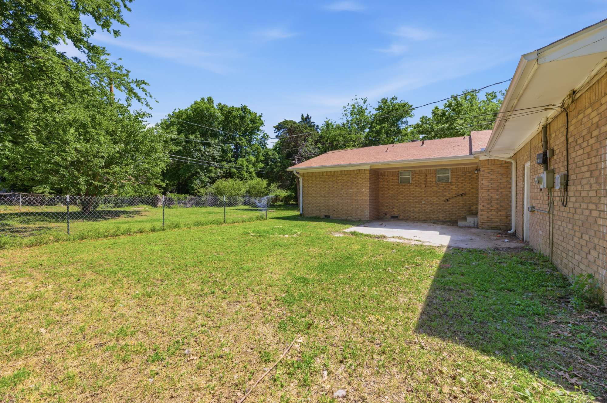 313 E Woodrow Place Tulsa OK 74106